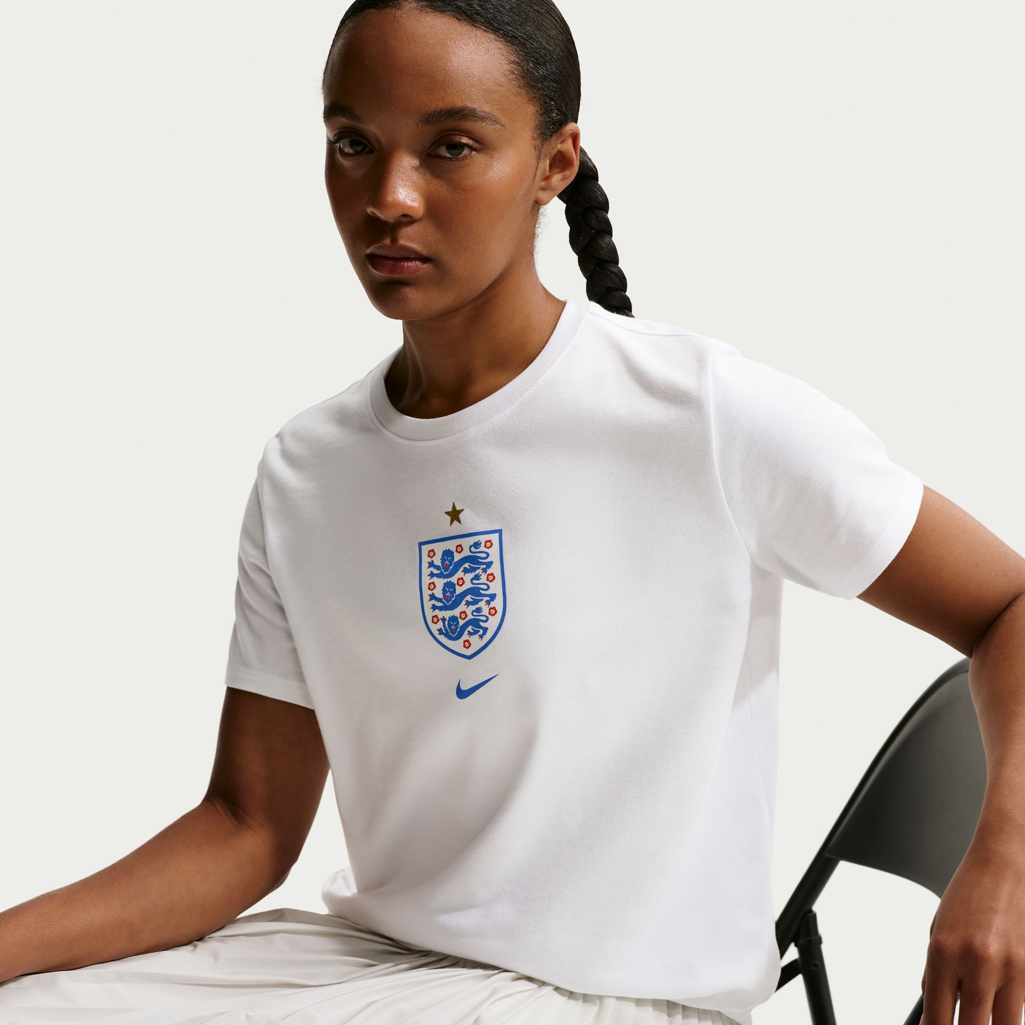 Nike Women's England 2026 Home Crest T-Shirt product image
