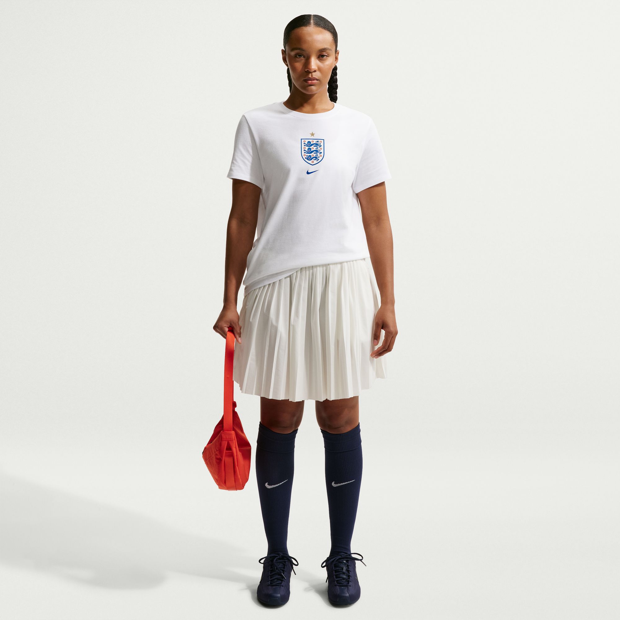 Nike Women's England 2026 Home Crest T-Shirt product image