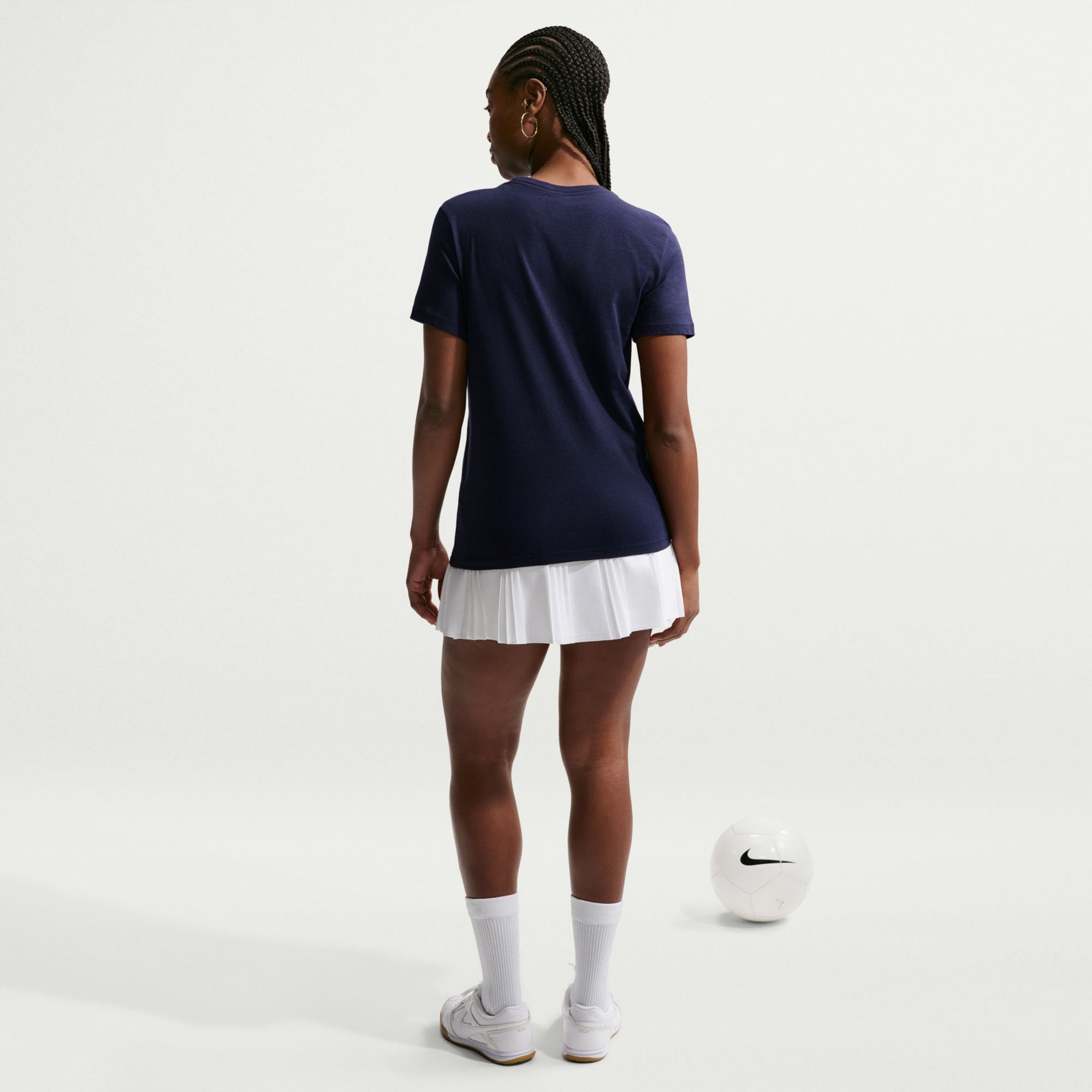 Nike Women's France 2026 Home Crest T-Shirt product image