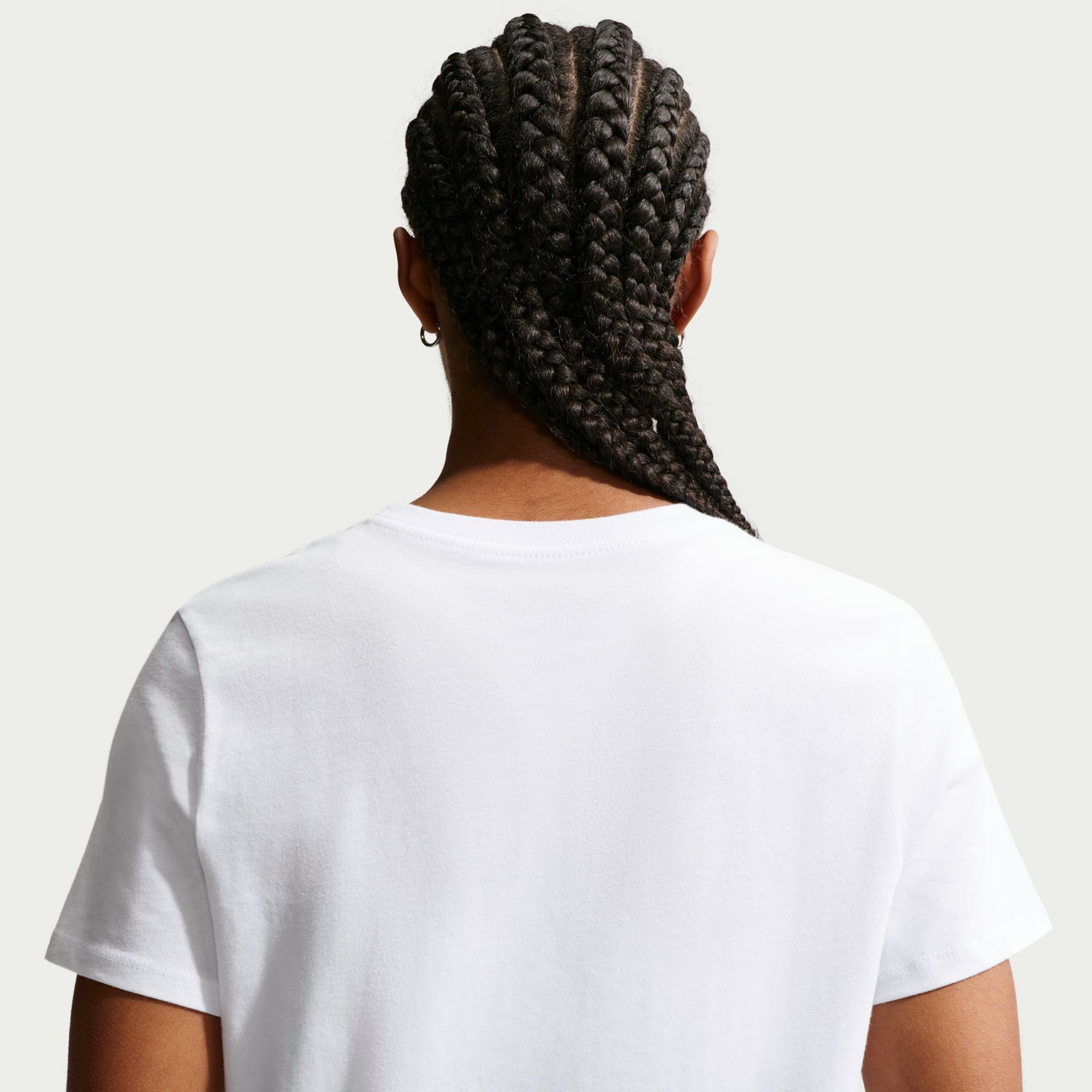 Nike Women's USMNT 2026 Home Crest T-Shirt product image