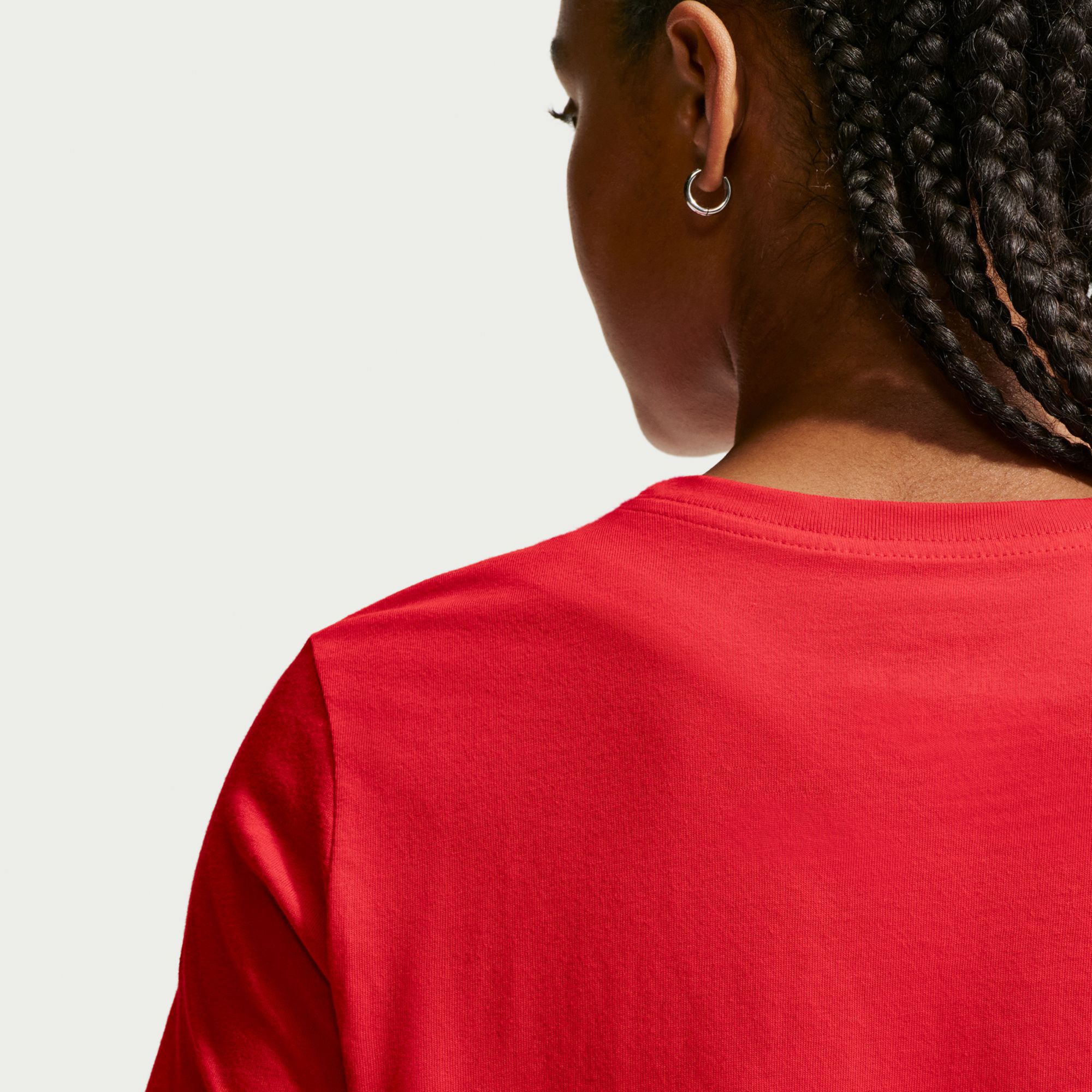 Nike Women's USMNT 2026 Home Crest T-Shirt product image