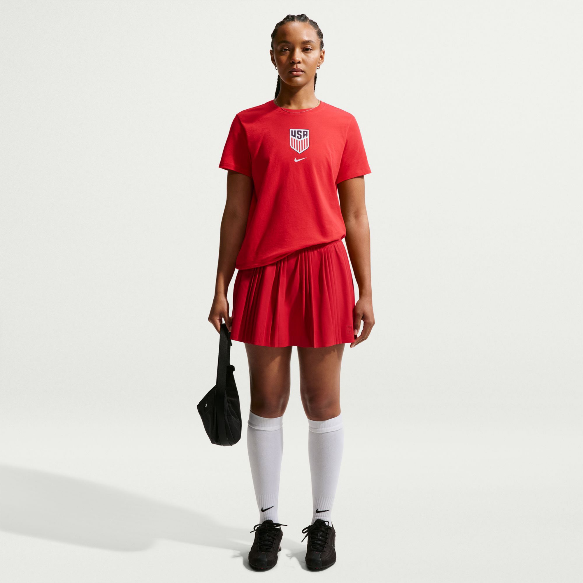 Nike Women's USMNT 2026 Home Crest T-Shirt product image
