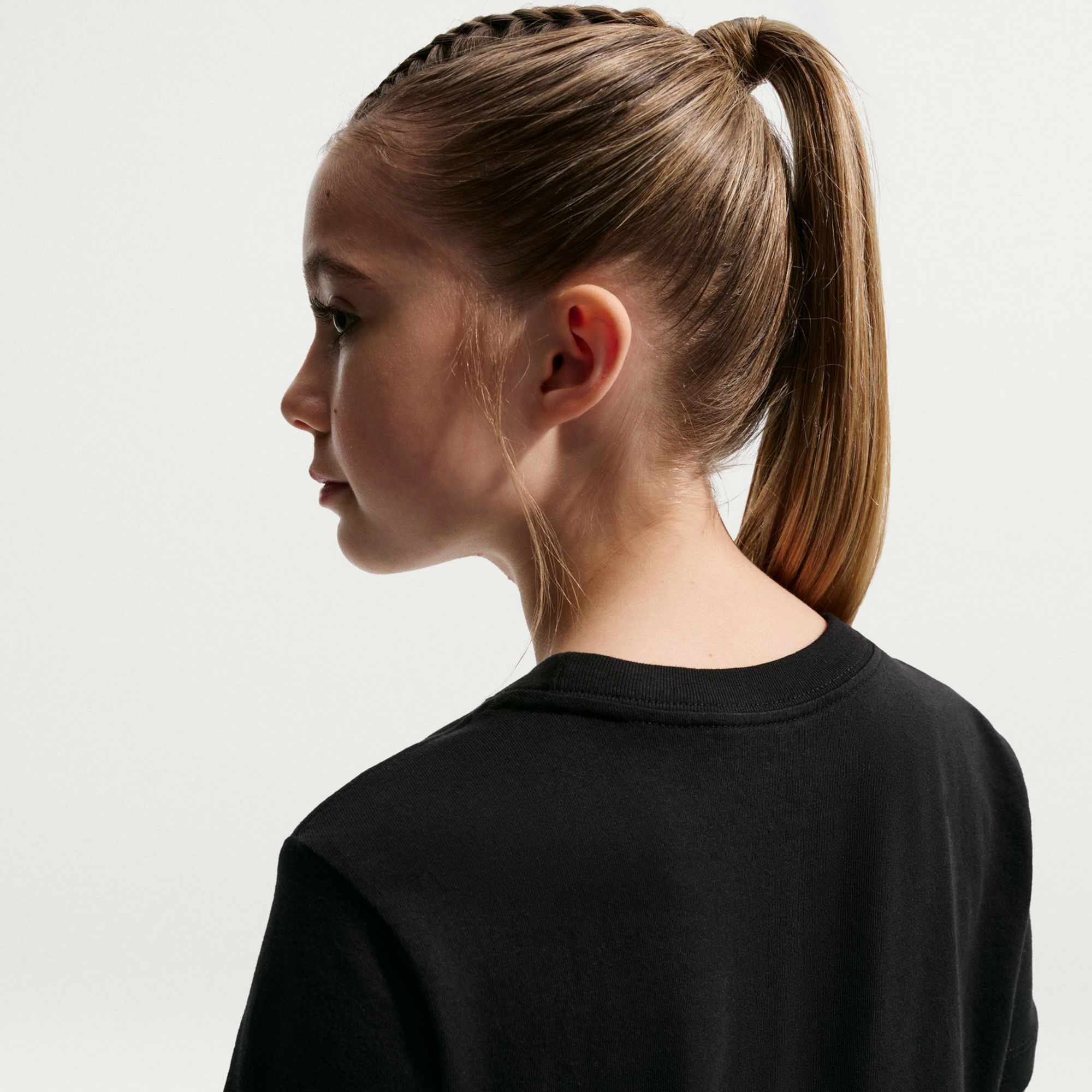 Nike Youth Netherlands 2026 Home Crest T-Shirt product image