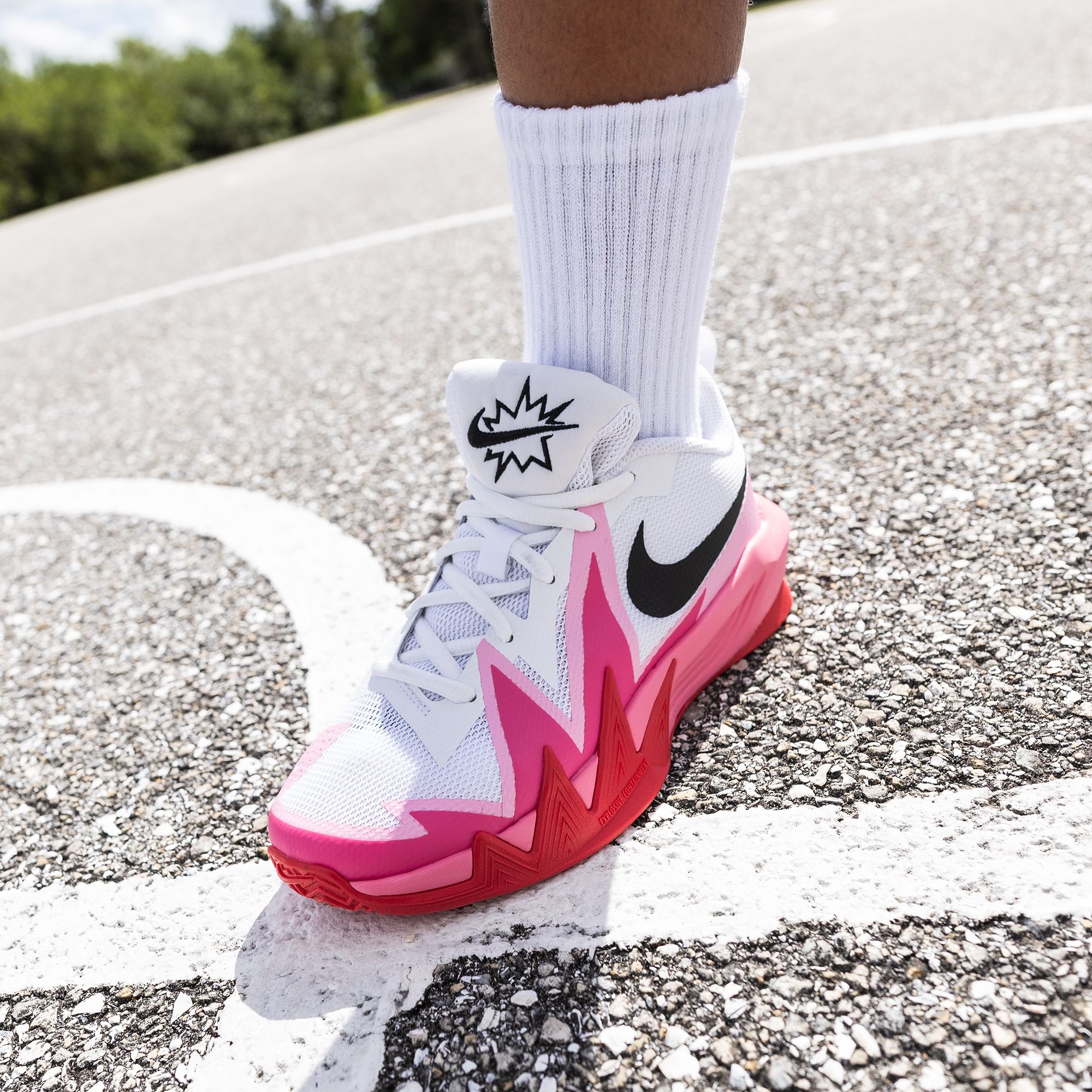 Nike Kids' Grade School S.T. Dynamite Shoes product image