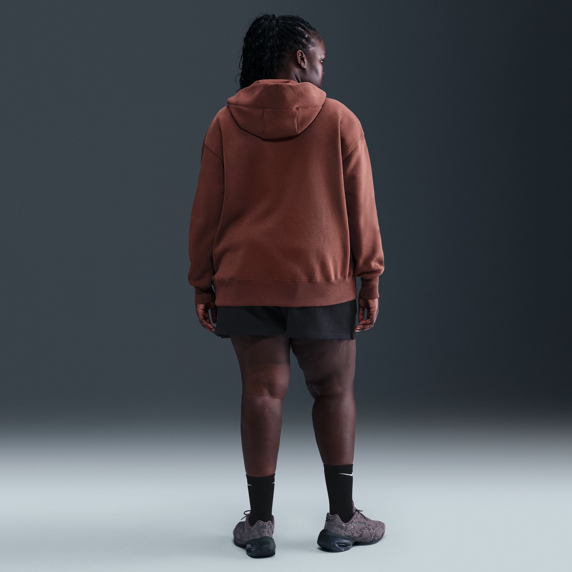 Nike Women's Sportswear Phoenix Fleece Mid-Rise 4" Shorts (Plus Size) product image