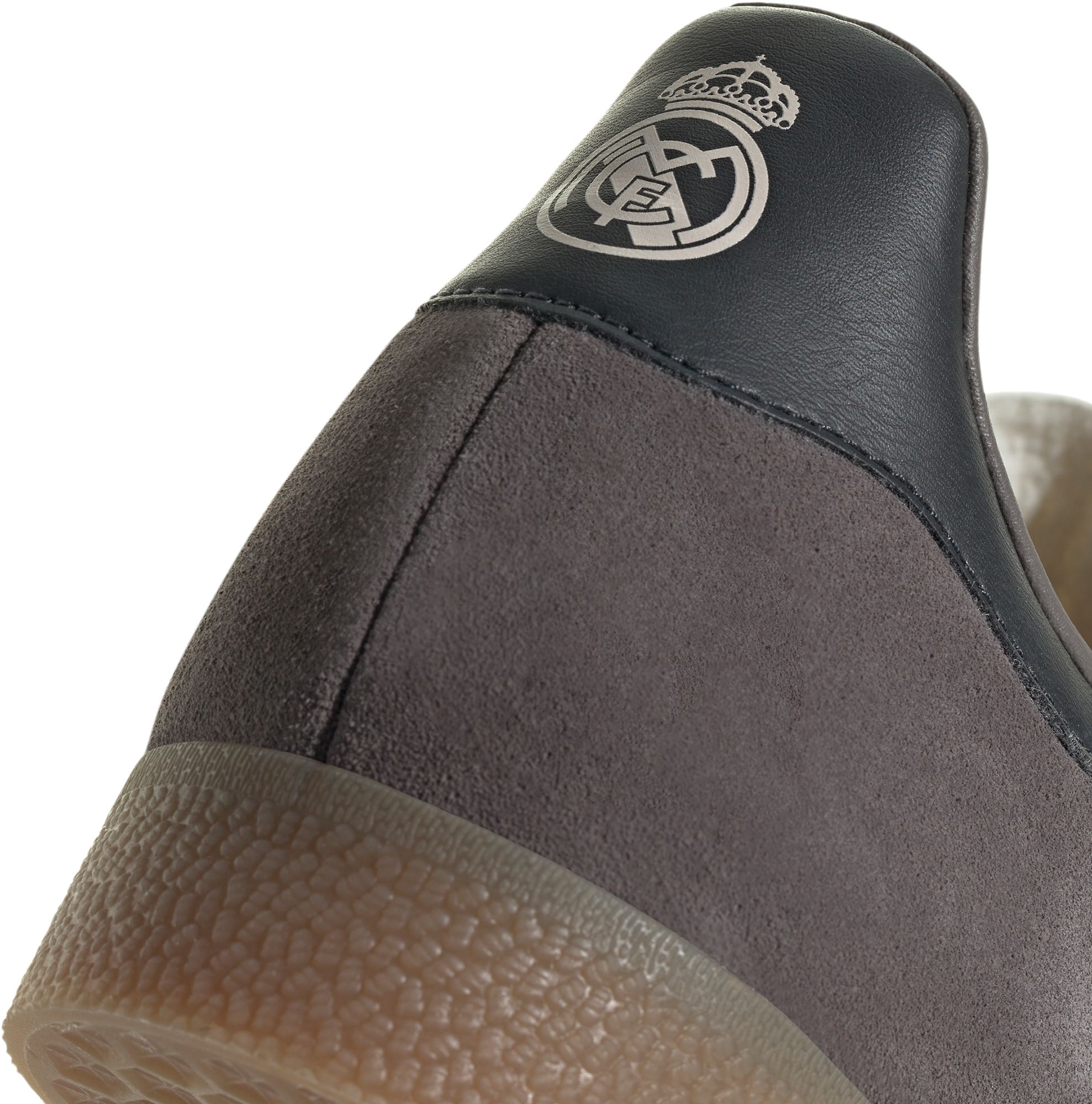 adidas Men's Gazelle Shoes product image