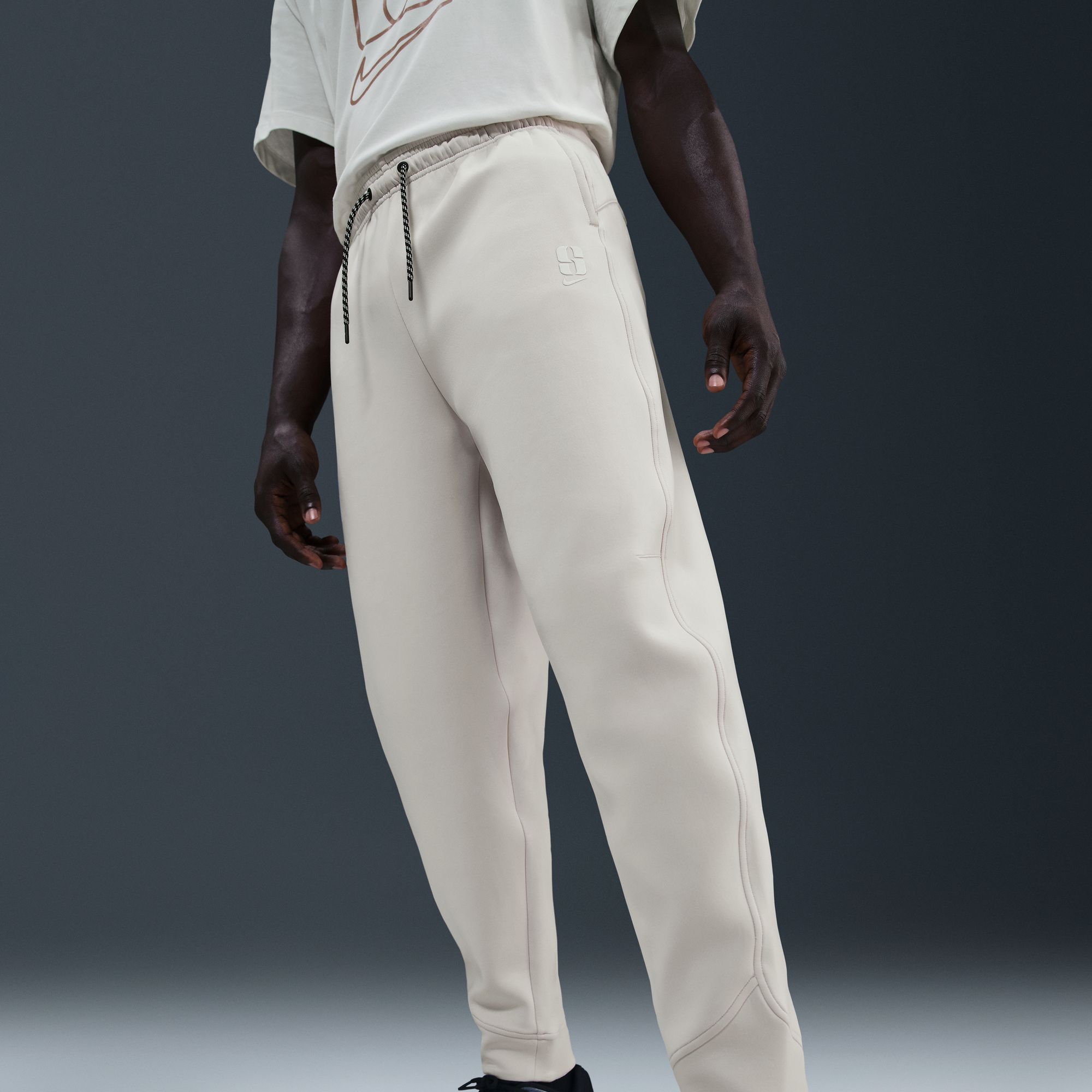 Nike Sabrina Ionescu Dri-FIT Loose Basketball Pants product image