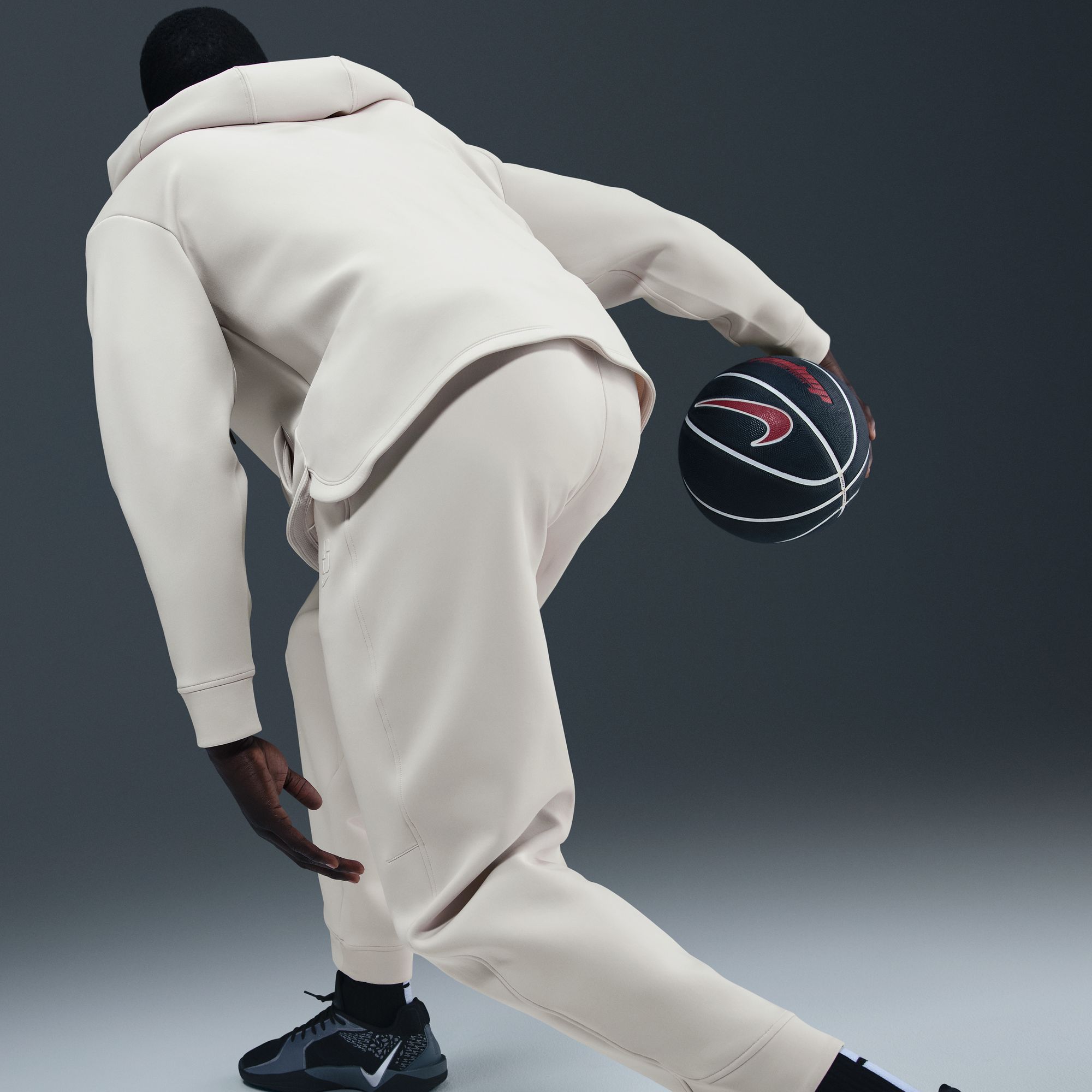 Nike Sabrina Ionescu Dri-FIT Loose Basketball Pants product image