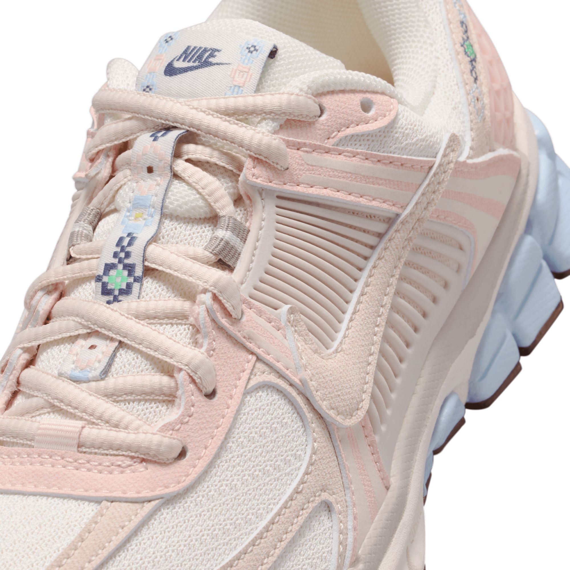 Nike Kids' Grade School Vomero 5 Shoes product image