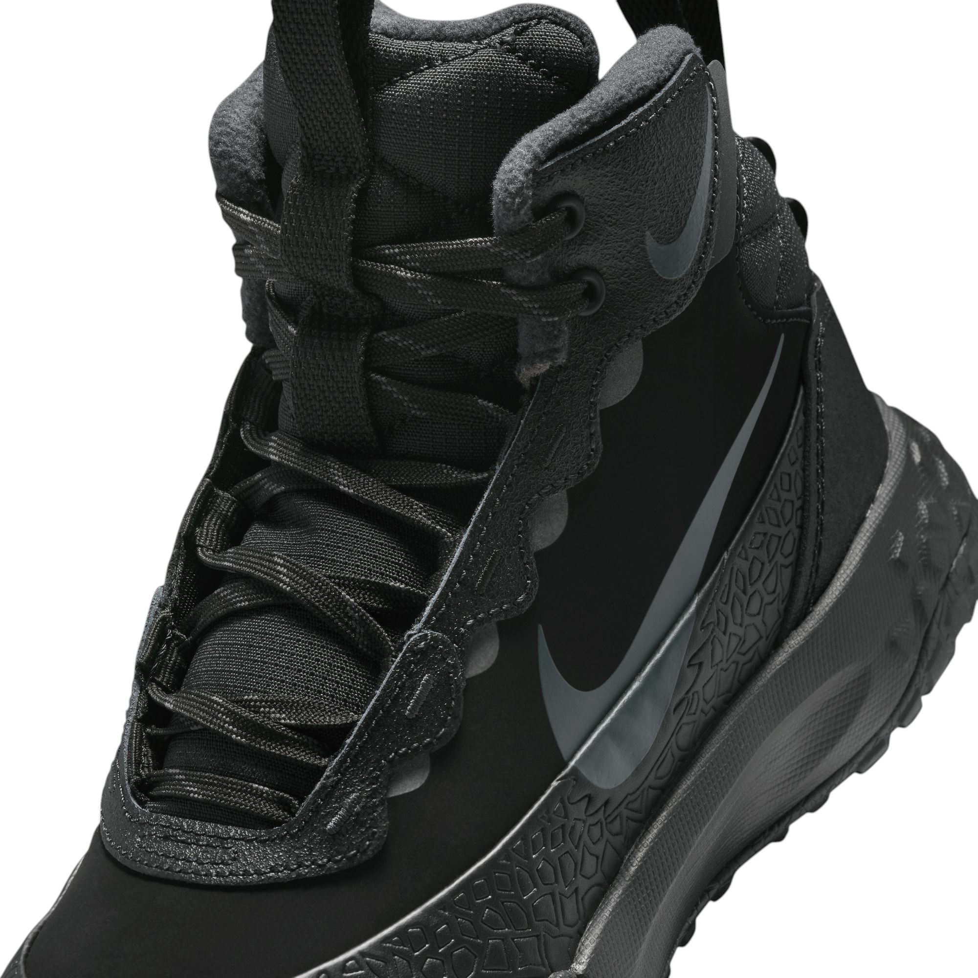 Nike Kids' Grade School Terrascout Boots product image
