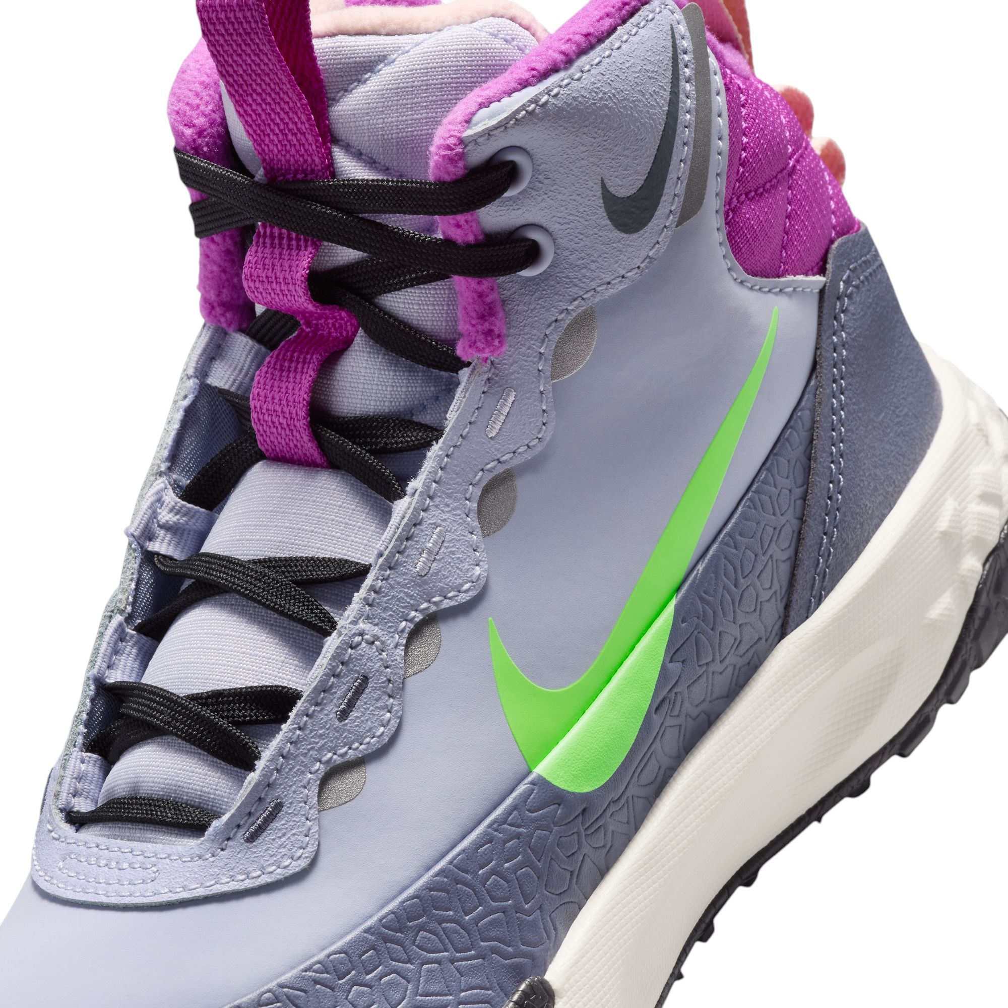 Nike Kids' Grade School Terrascout Boots product image