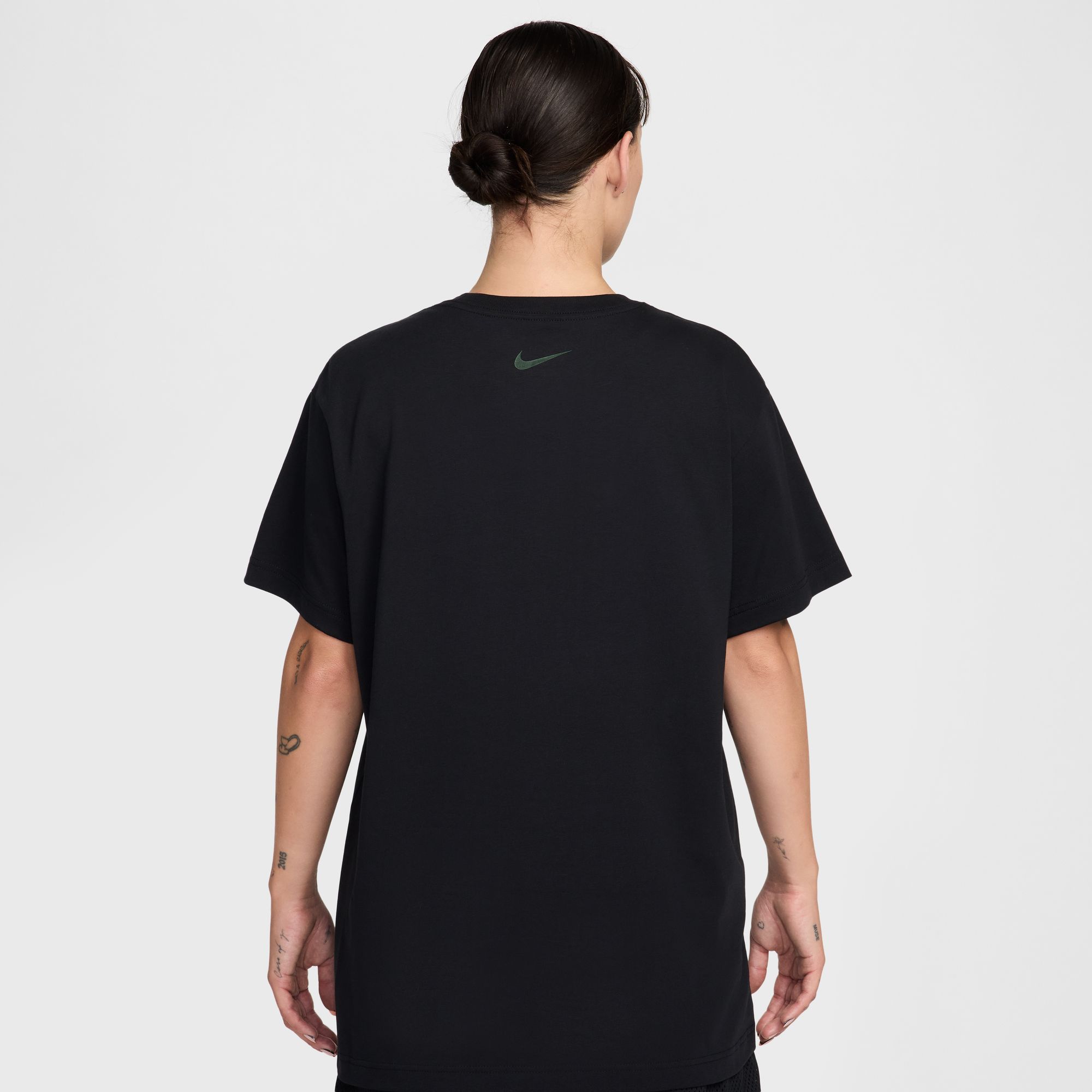 Nike Women's Oversized Flower Shop Graphic T-Shirt product image