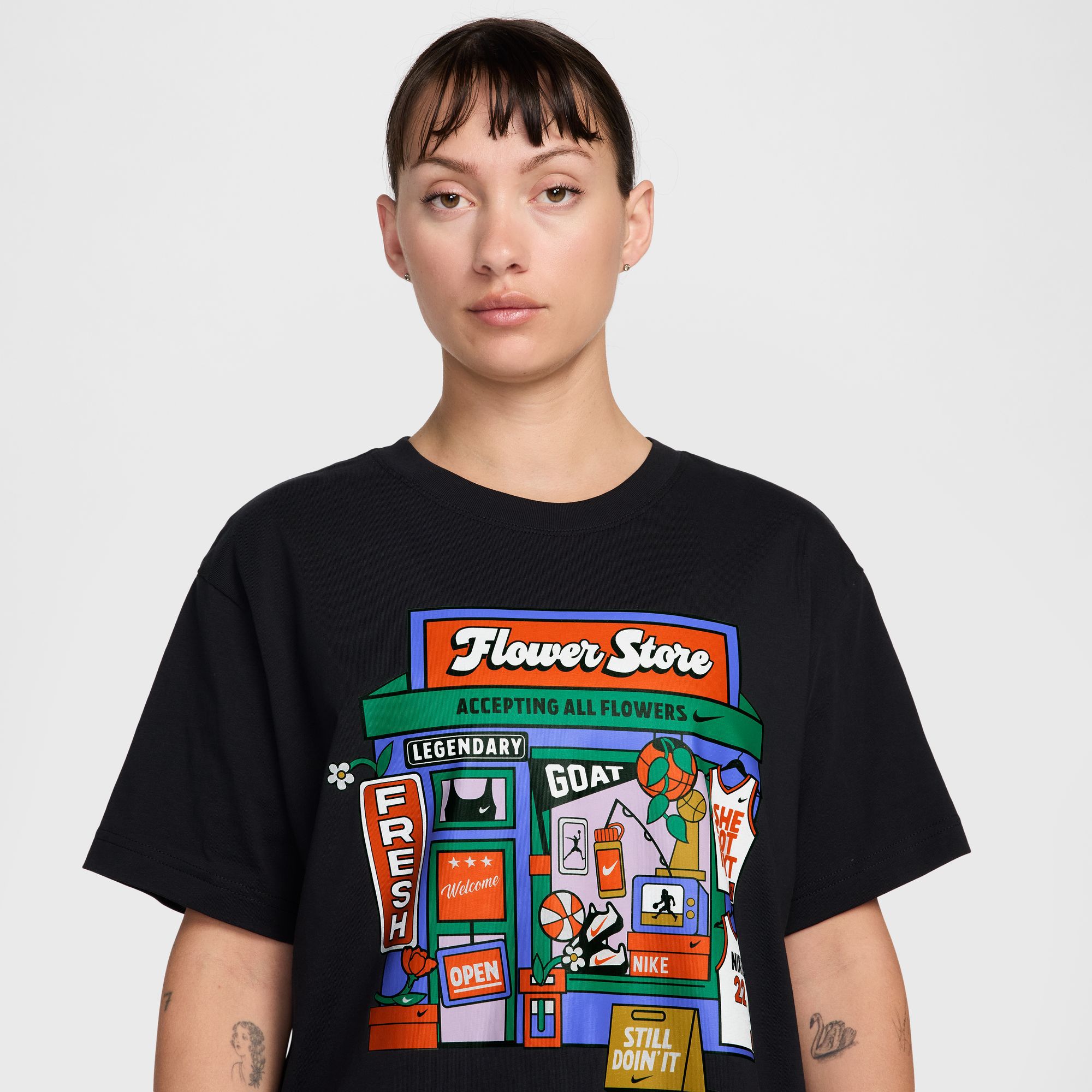 Nike Women's Oversized Flower Shop Graphic T-Shirt product image