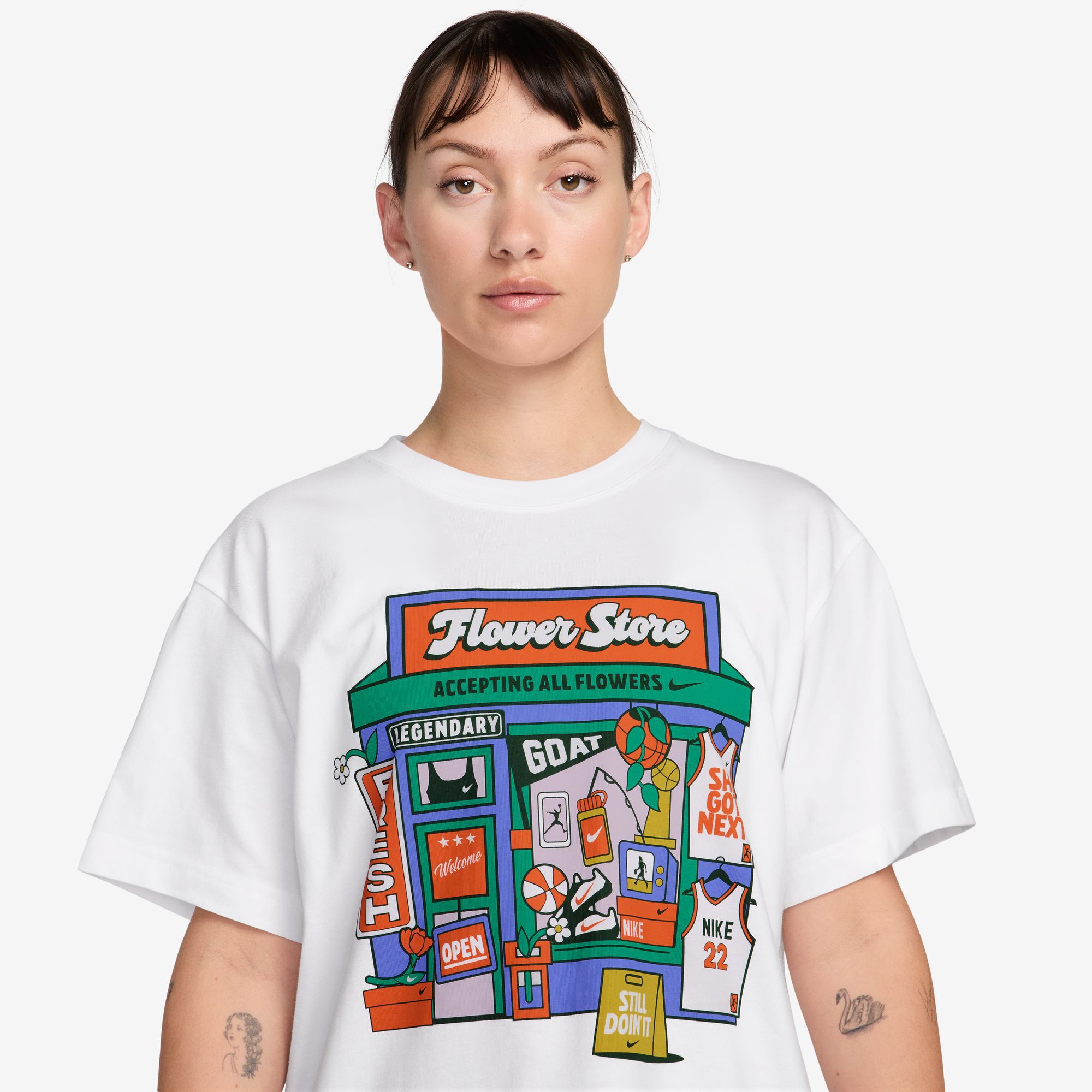 Nike Women's Oversized Flower Shop Graphic T-Shirt product image