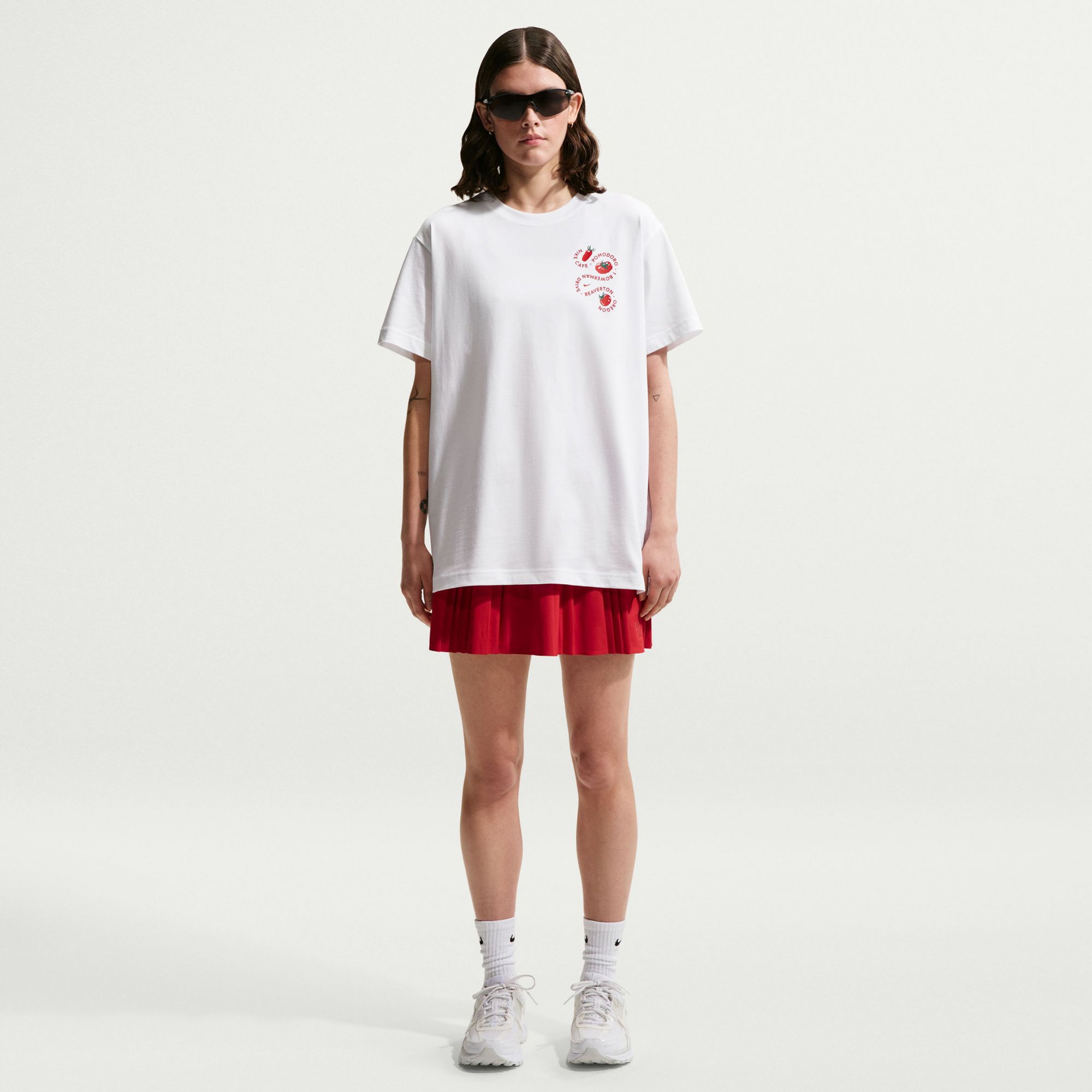 Nike Women's Sportswear Pomodoro Graphic T-Shirt product image