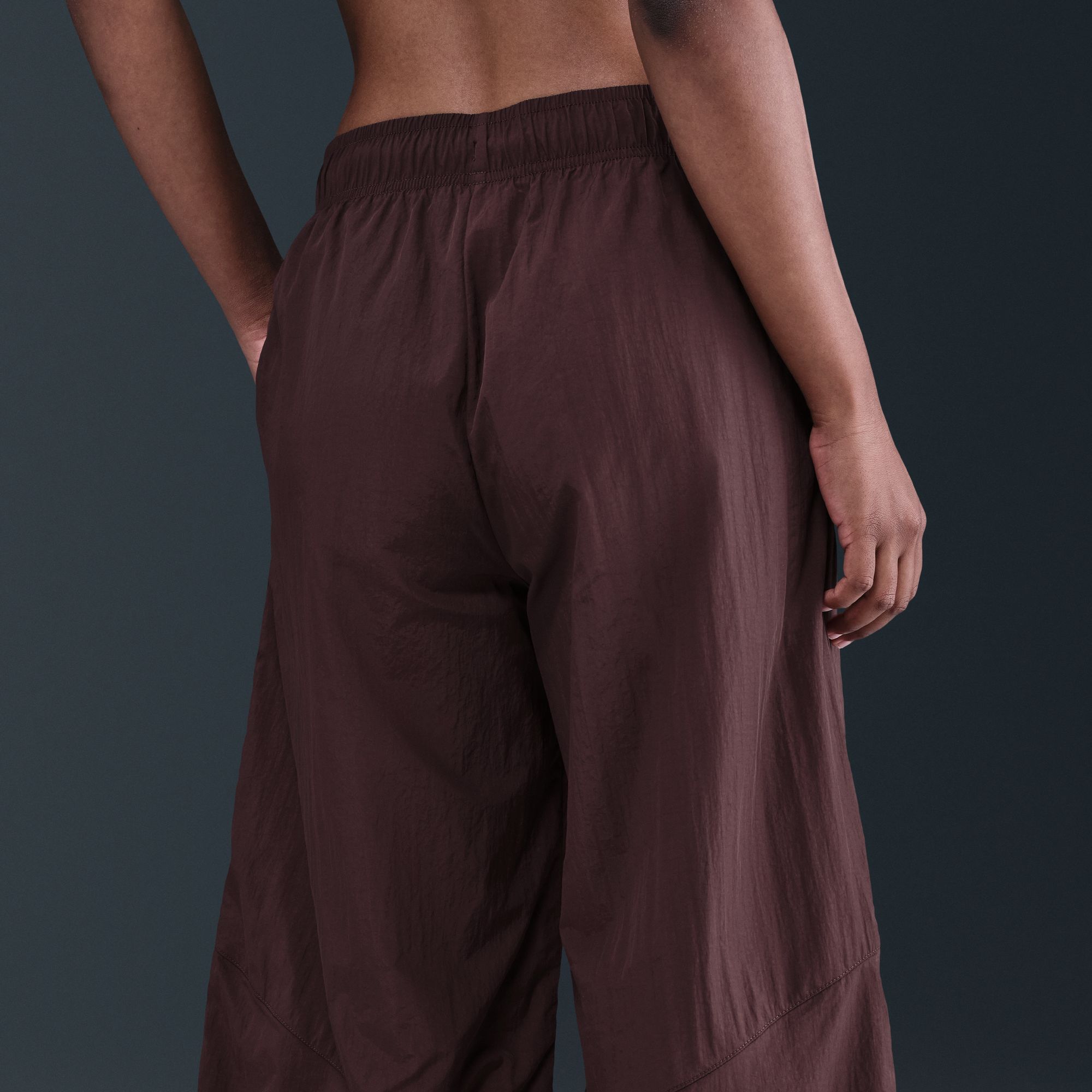 Nike Women's Sportswear Wide-Leg Woven Pants product image