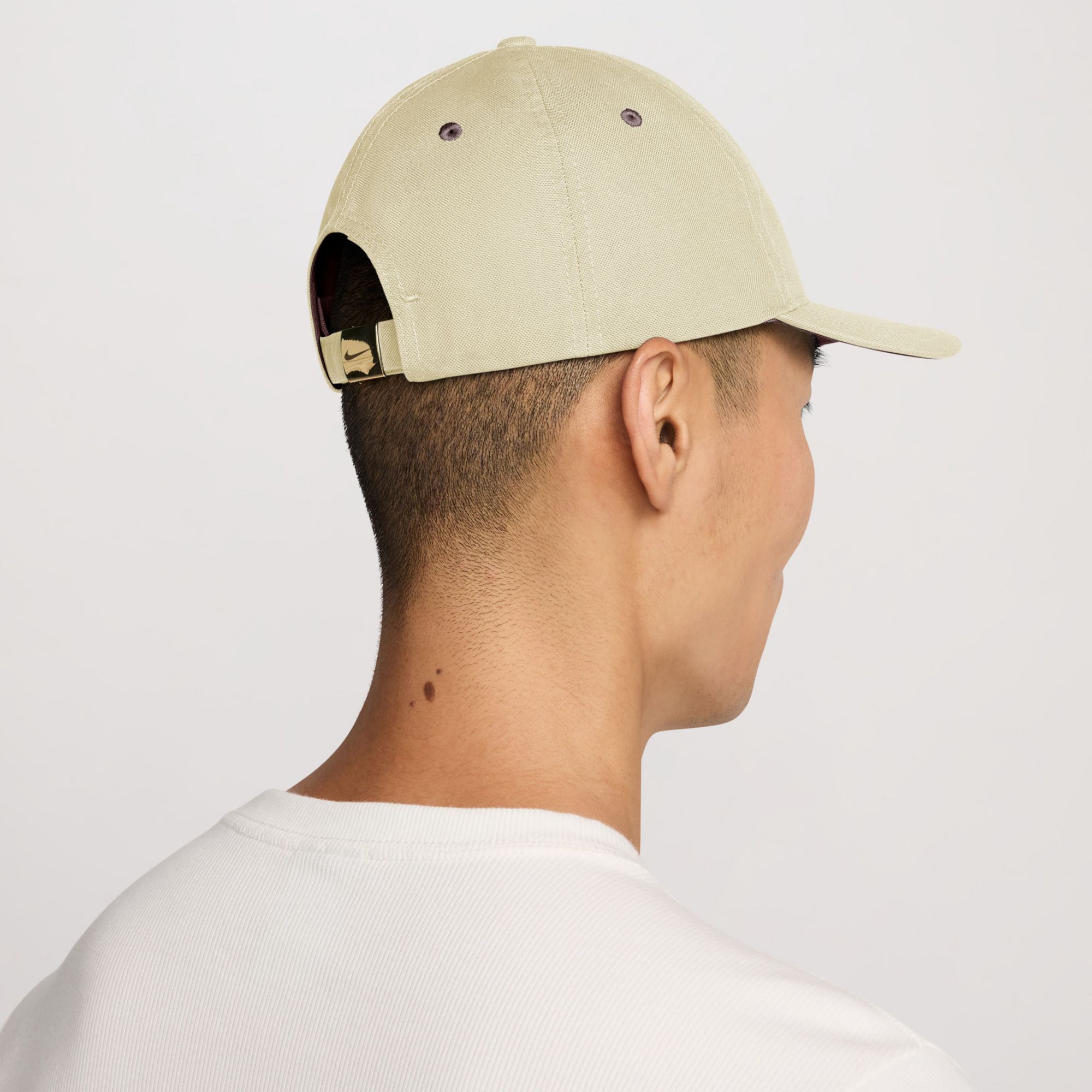 Nike Sportswear Unstructured Cap product image