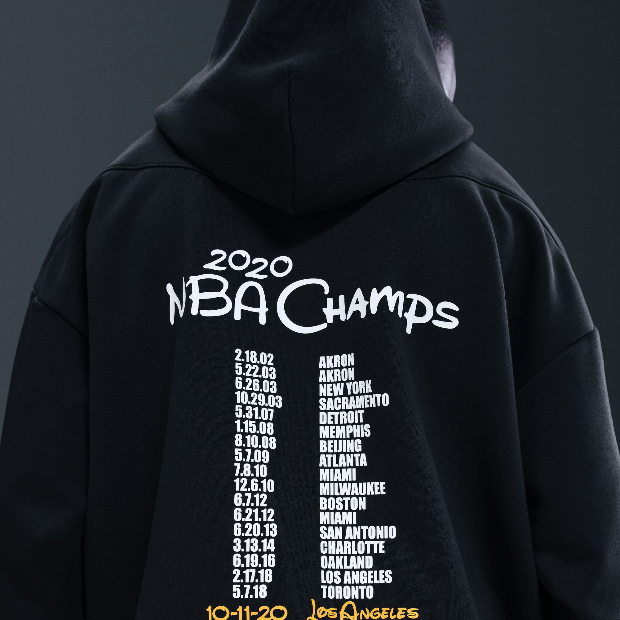 Nike Men's LeBron James Therma-FIT Bubble Boy Hoodie product image