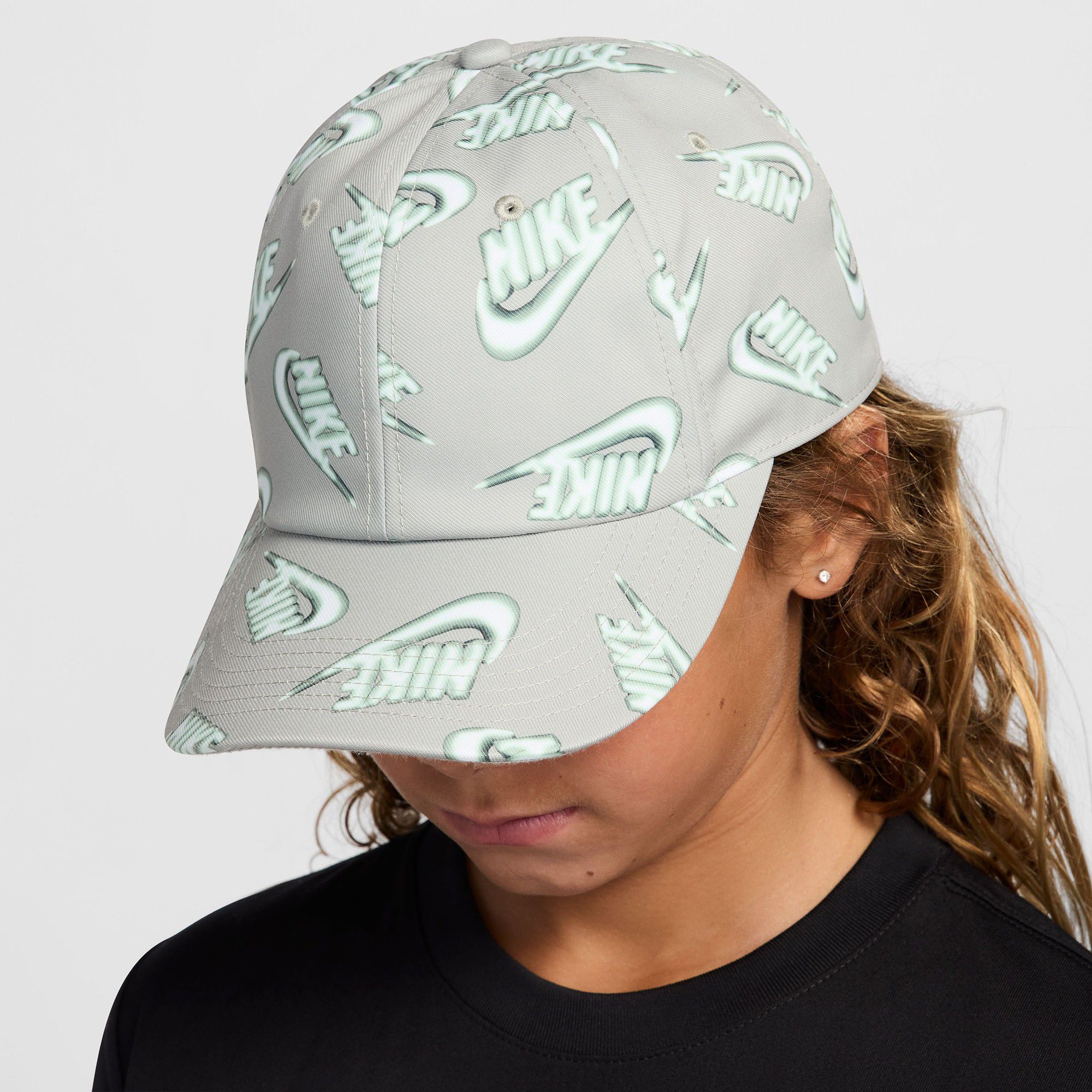 Nike Sportswear Club Little Kids' Unstructured Cap product image