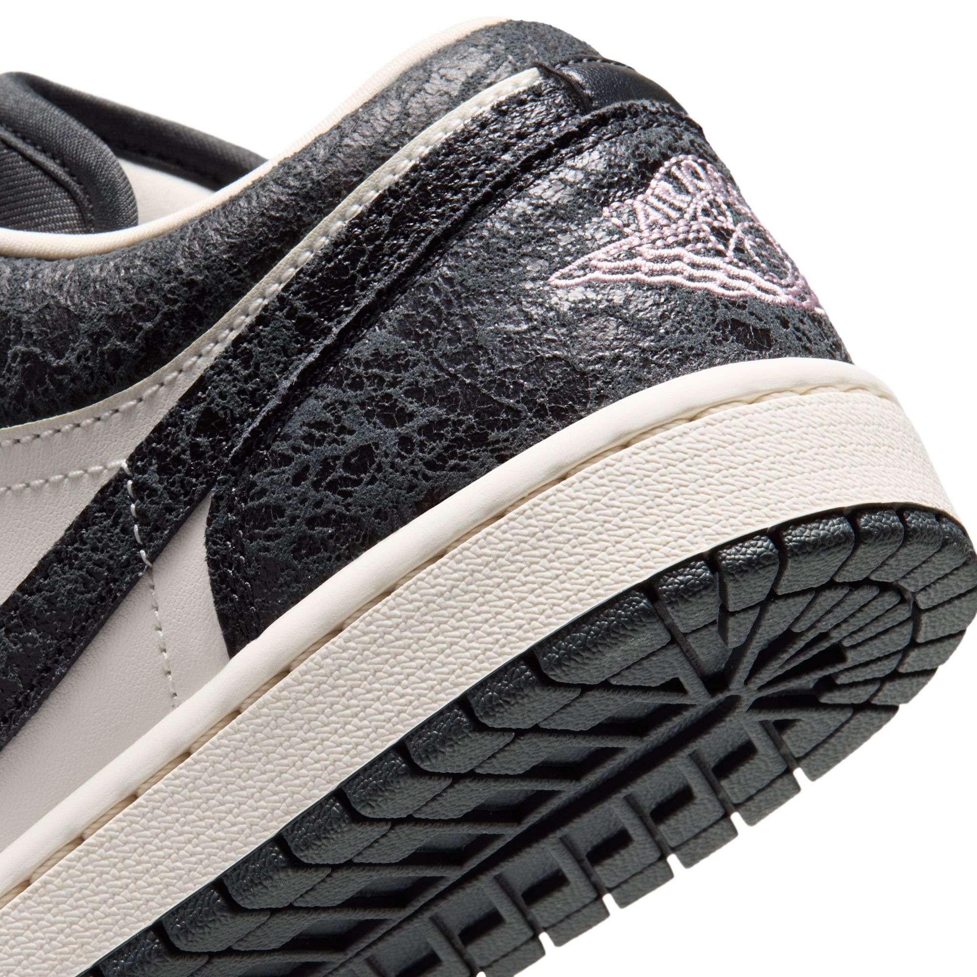 Air Jordan 1 Low SE Women's Shoes product image