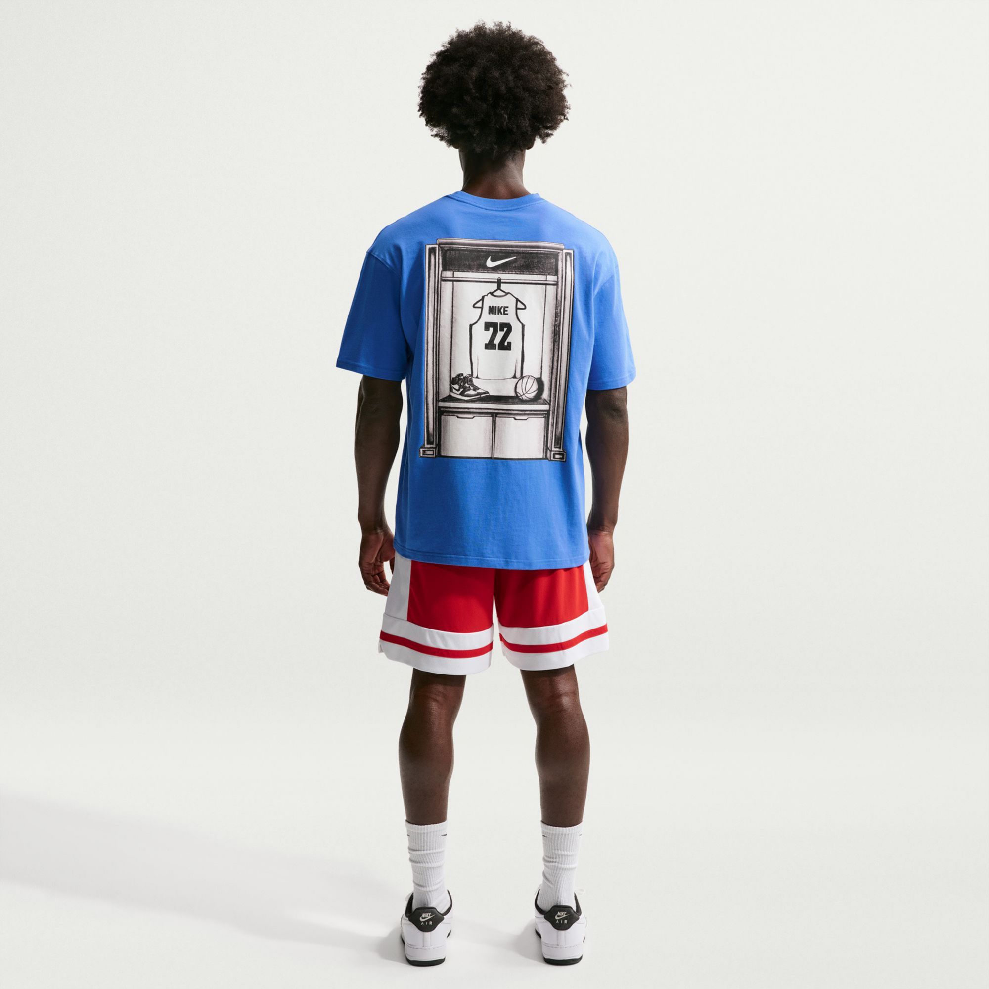 Nike Men's Basketball Locker Graphic T-Shirt product image
