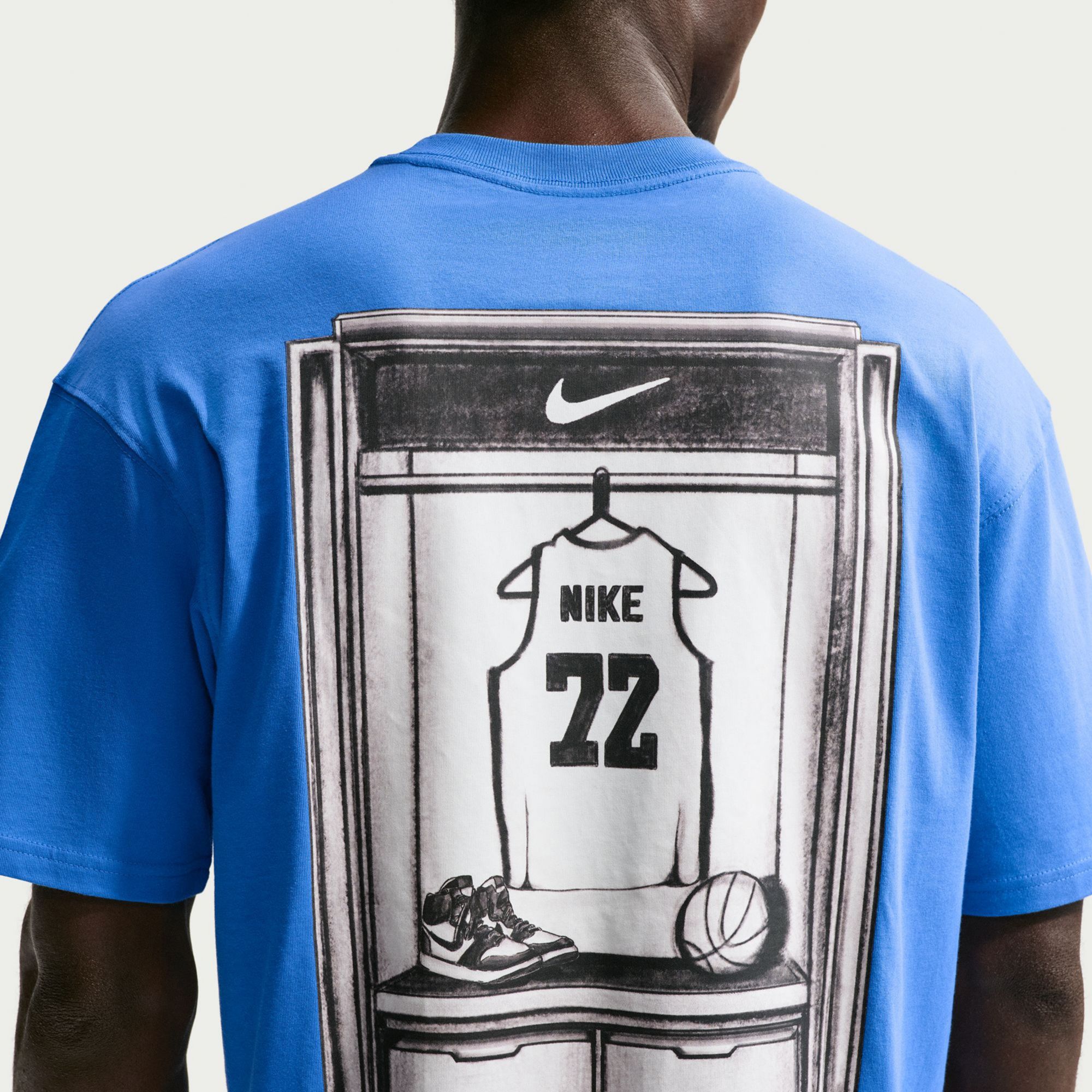 Nike Men's Basketball Locker Graphic T-Shirt product image