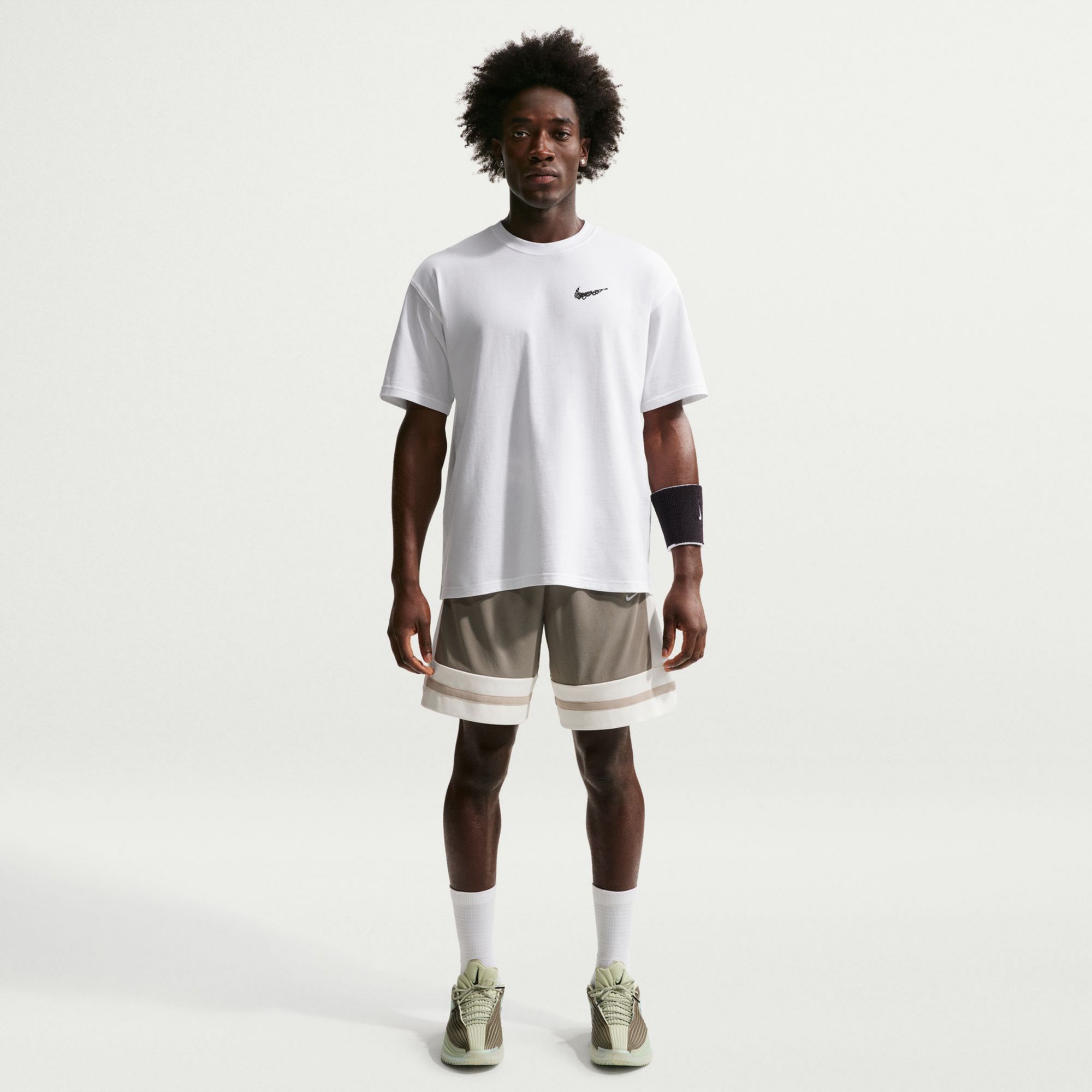 Nike Men's Basketball Locker Graphic T-Shirt product image