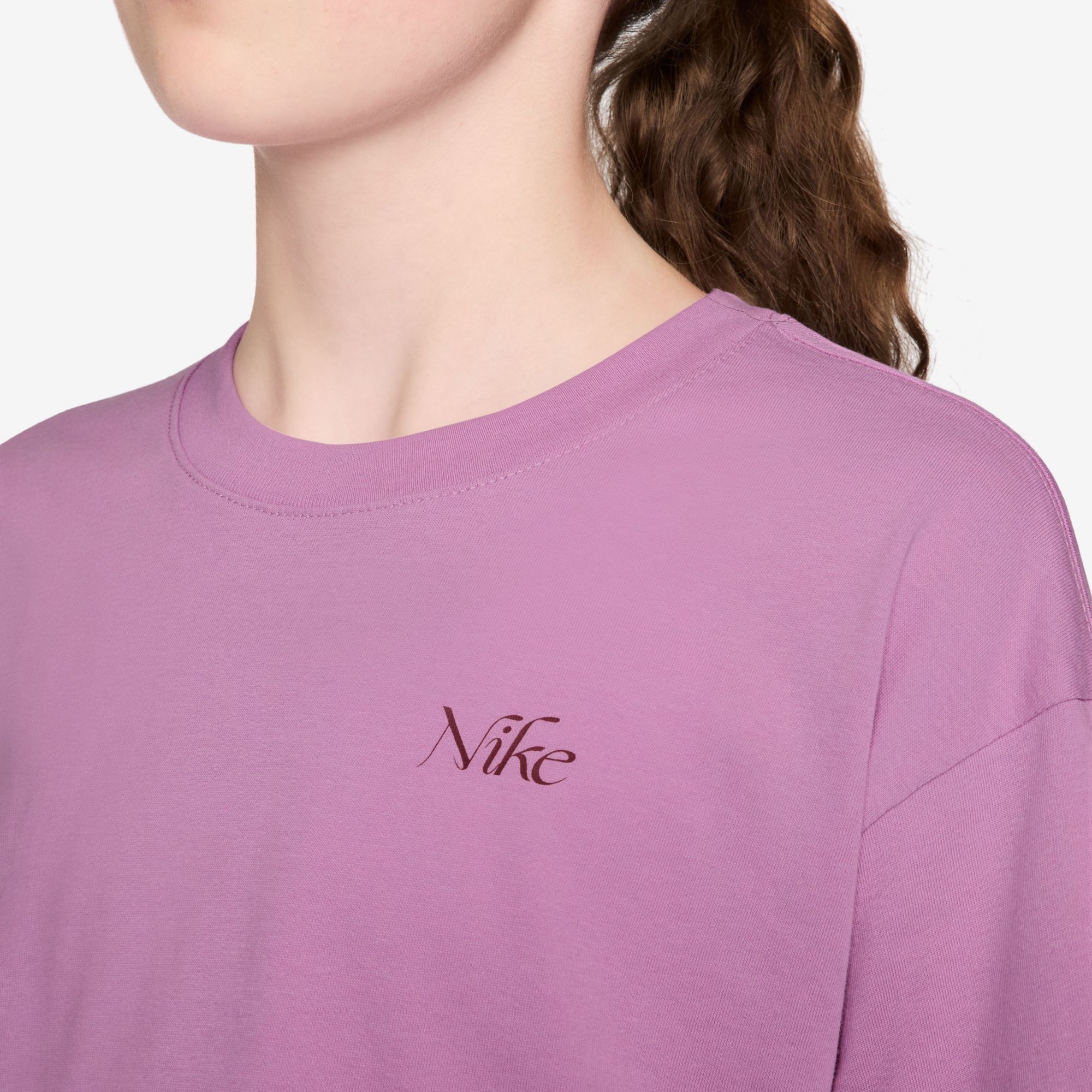 Nike Girls' Sportswear Boxy Flower Graphic T-Shirt product image