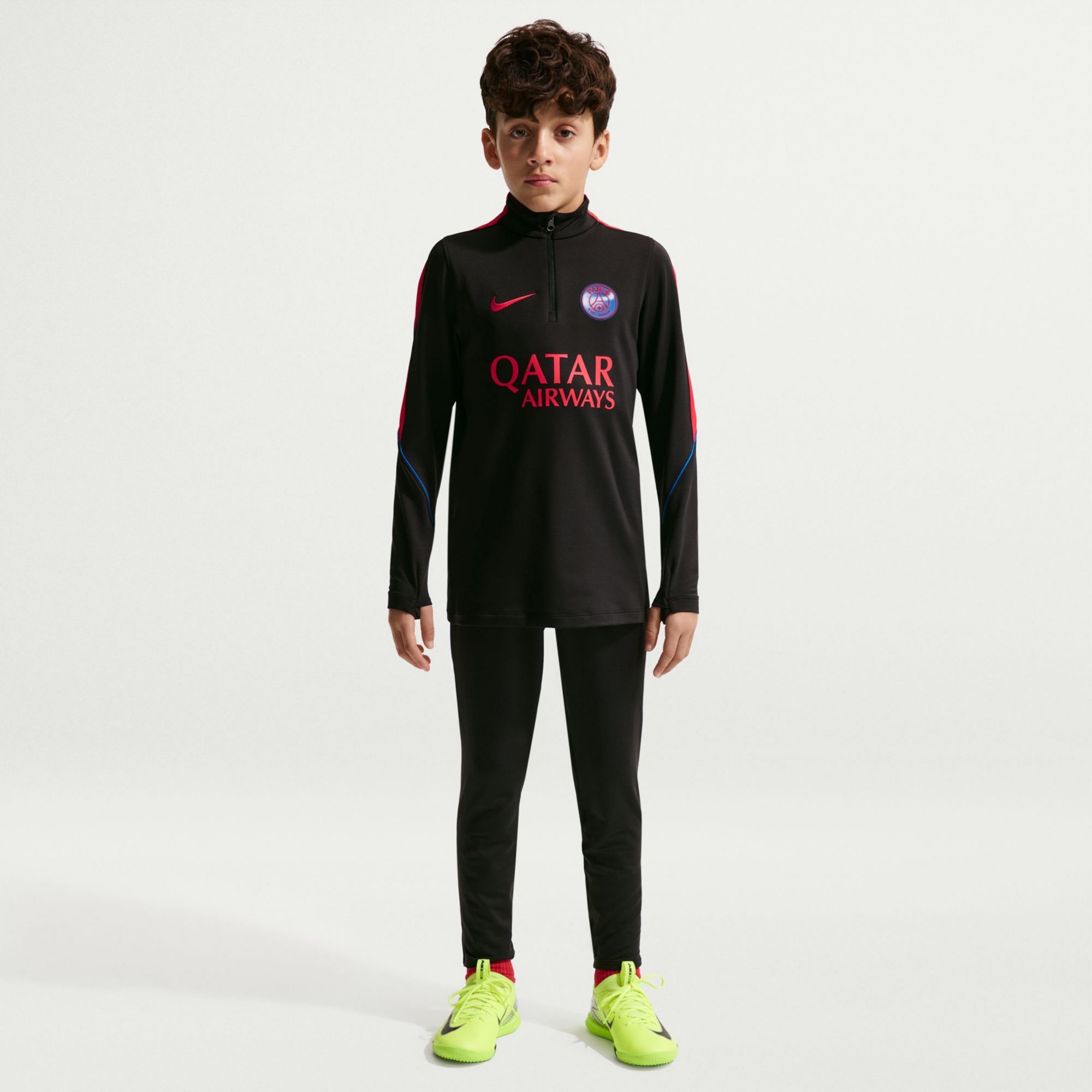 Nike Youth Paris Saint-Germain FC Black 2026 1/4-Zip Jacket product image