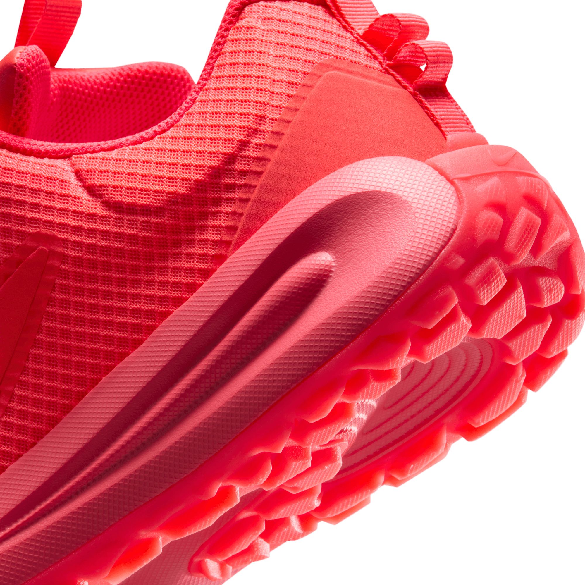 Nike Men's Cross Turf Multisport Shoes product image