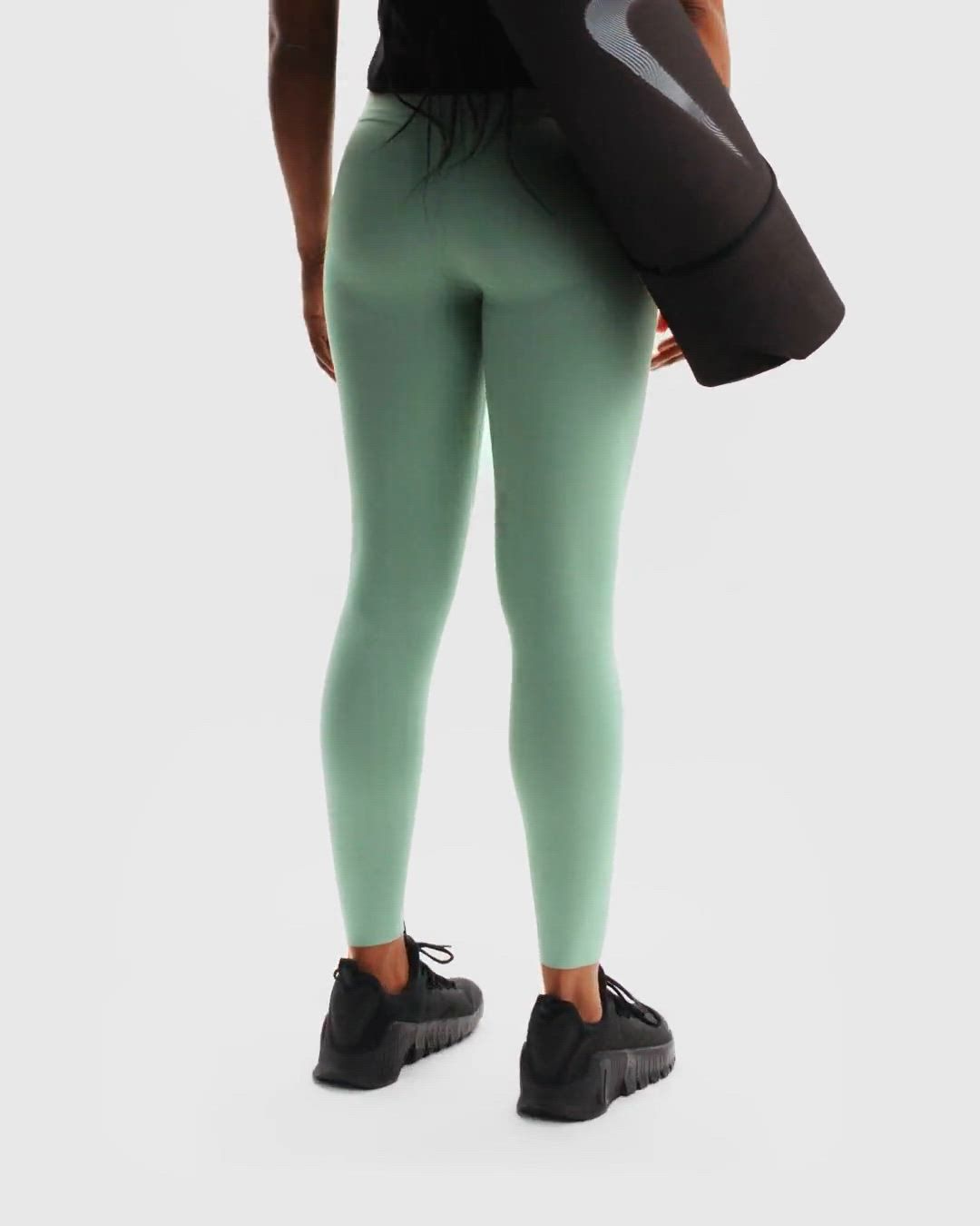 Nike Women's Zenvy High-Waisted 7/8 Leggings with No Front Seam product
