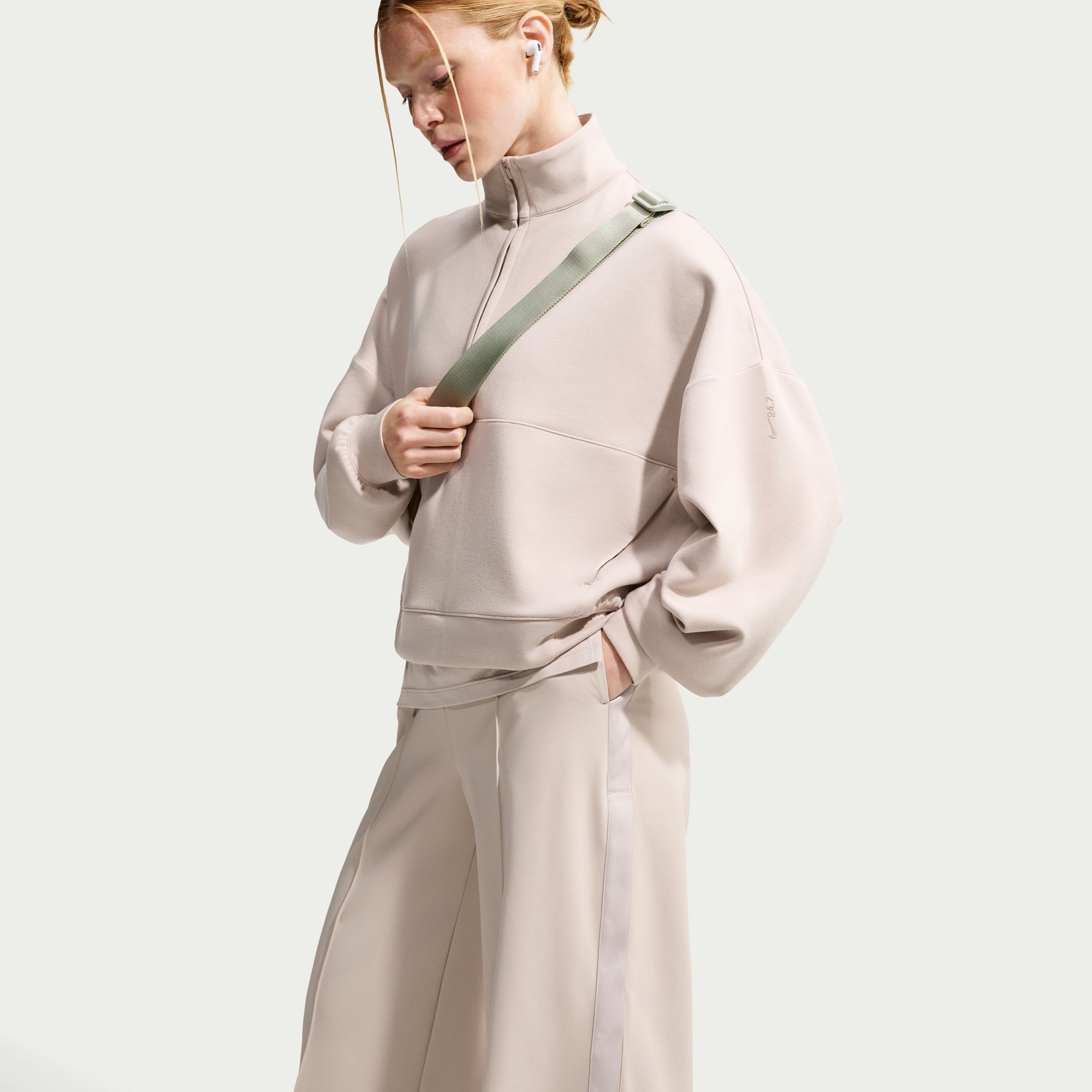 Nike Women's 24.7 PerfectStretch Dri-FIT Tearaway Pants product image