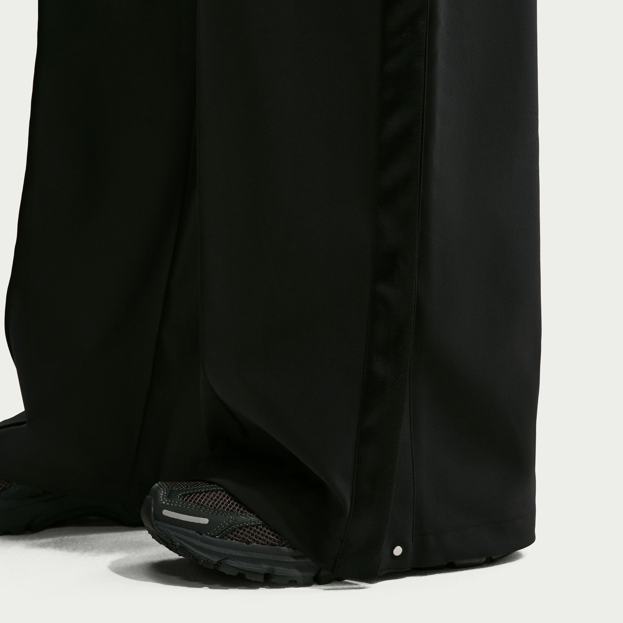 Nike Women's 24.7 PerfectStretch Dri-FIT Tearaway Pants product image