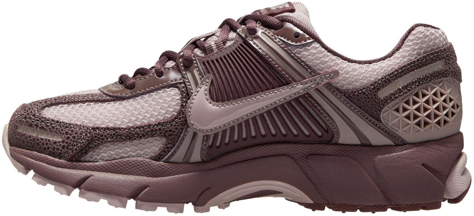 Nike Women's Zoom Vomero 5 Shoes product image