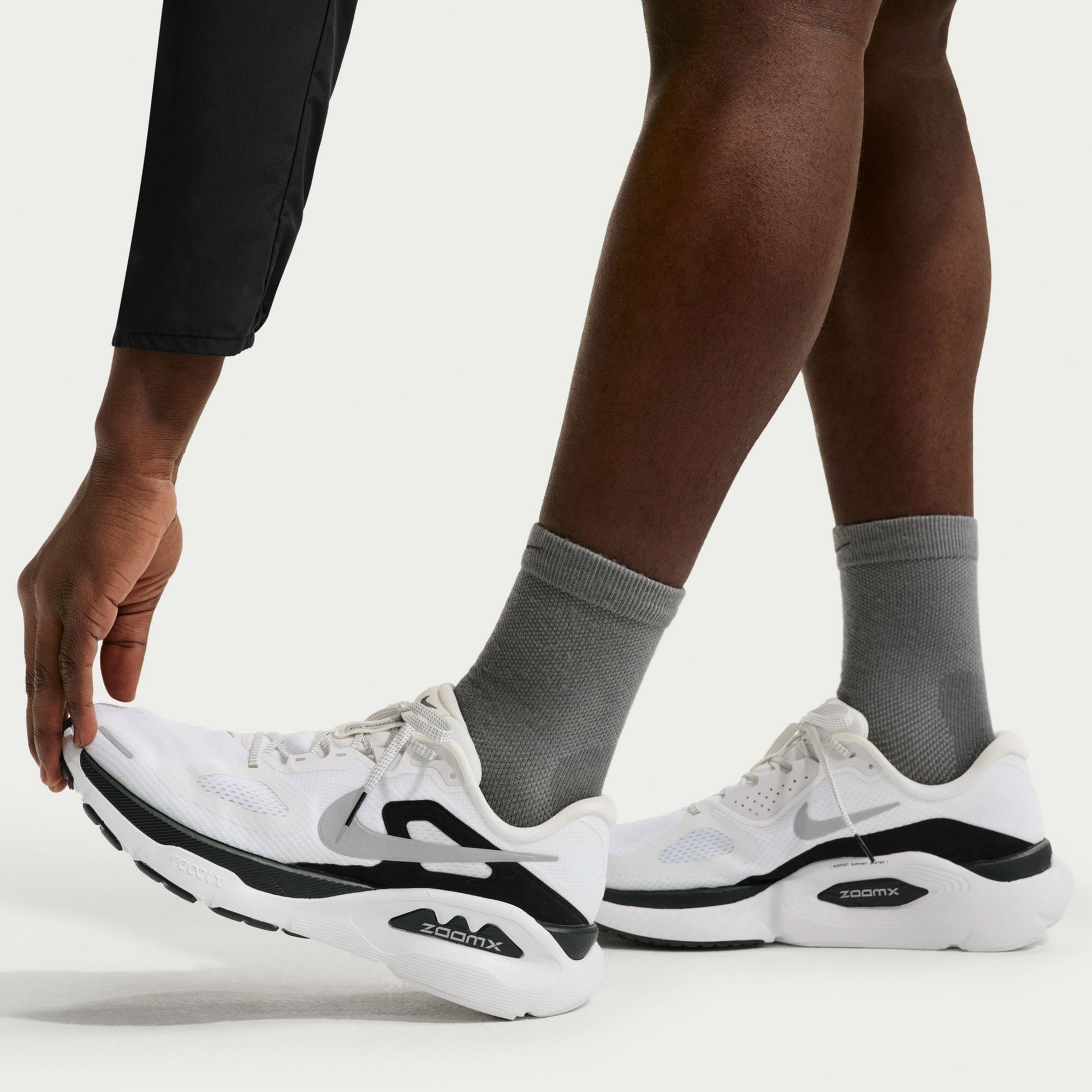 Nike Men's Structure Plus Running Shoes product image
