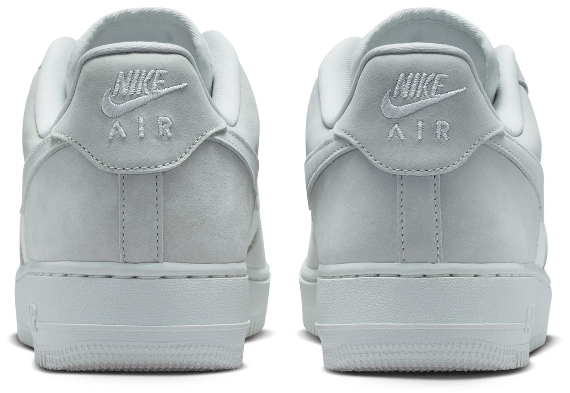 Nike Men's Air Force 1 '07 LV8 Shoes product image