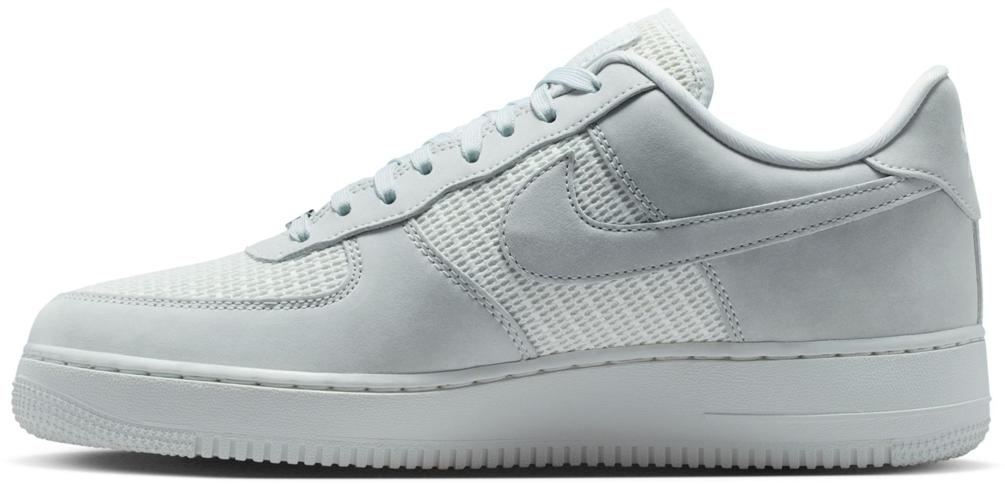 Nike Men's Air Force 1 '07 LV8 Shoes product image