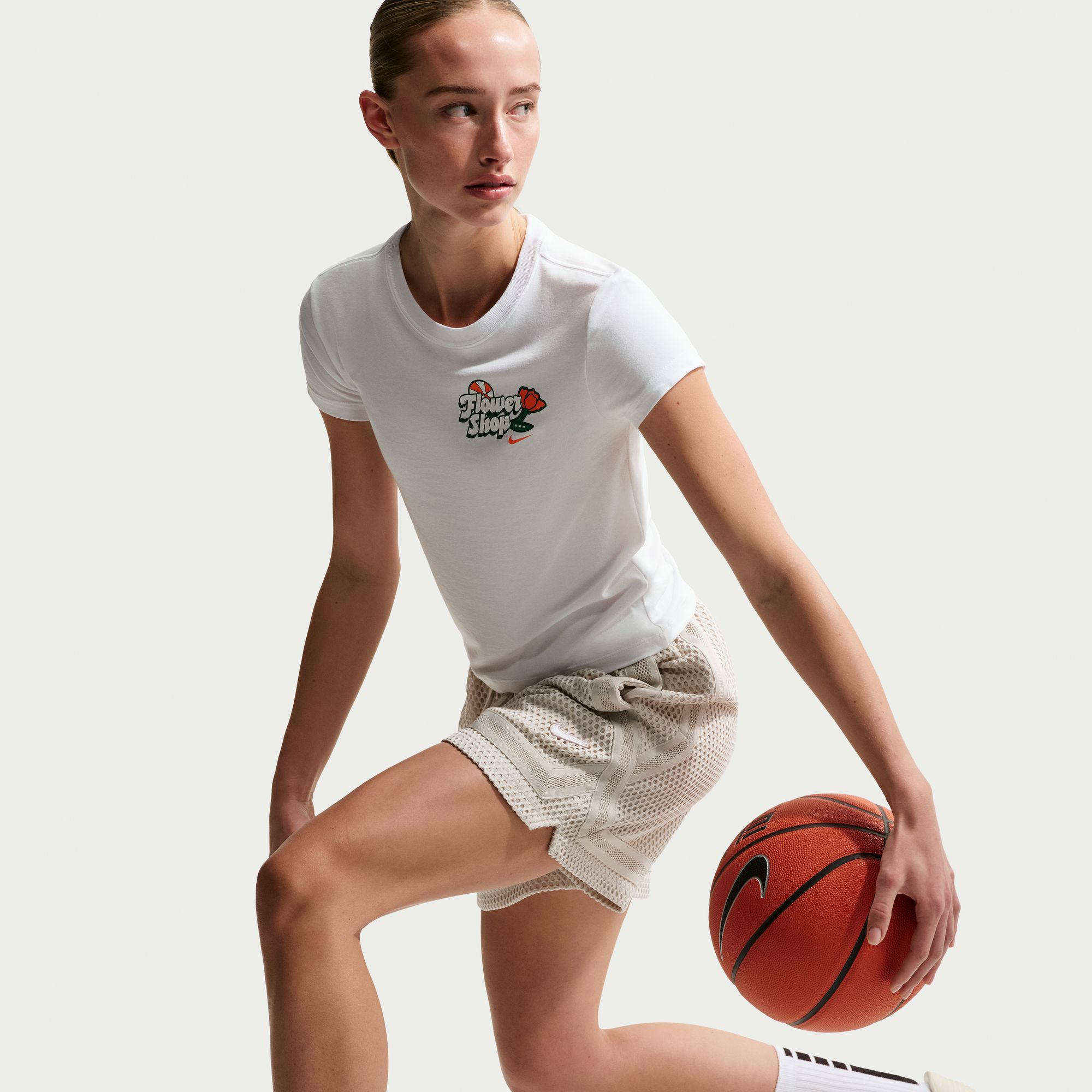 Nike Women's Flower Shop Graphic Cropped T-Shirt product image