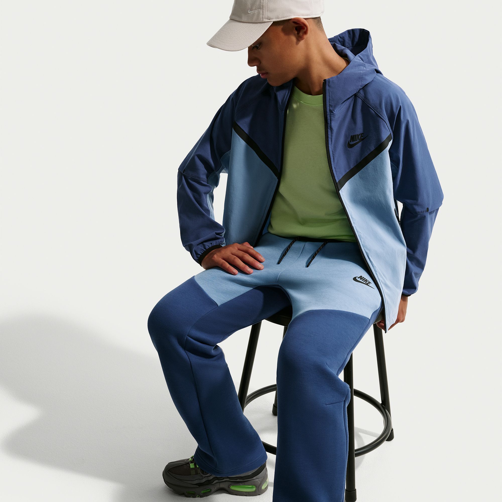 Nike Kids' Sportswear Tech Fleece Open-Hem Pants product image