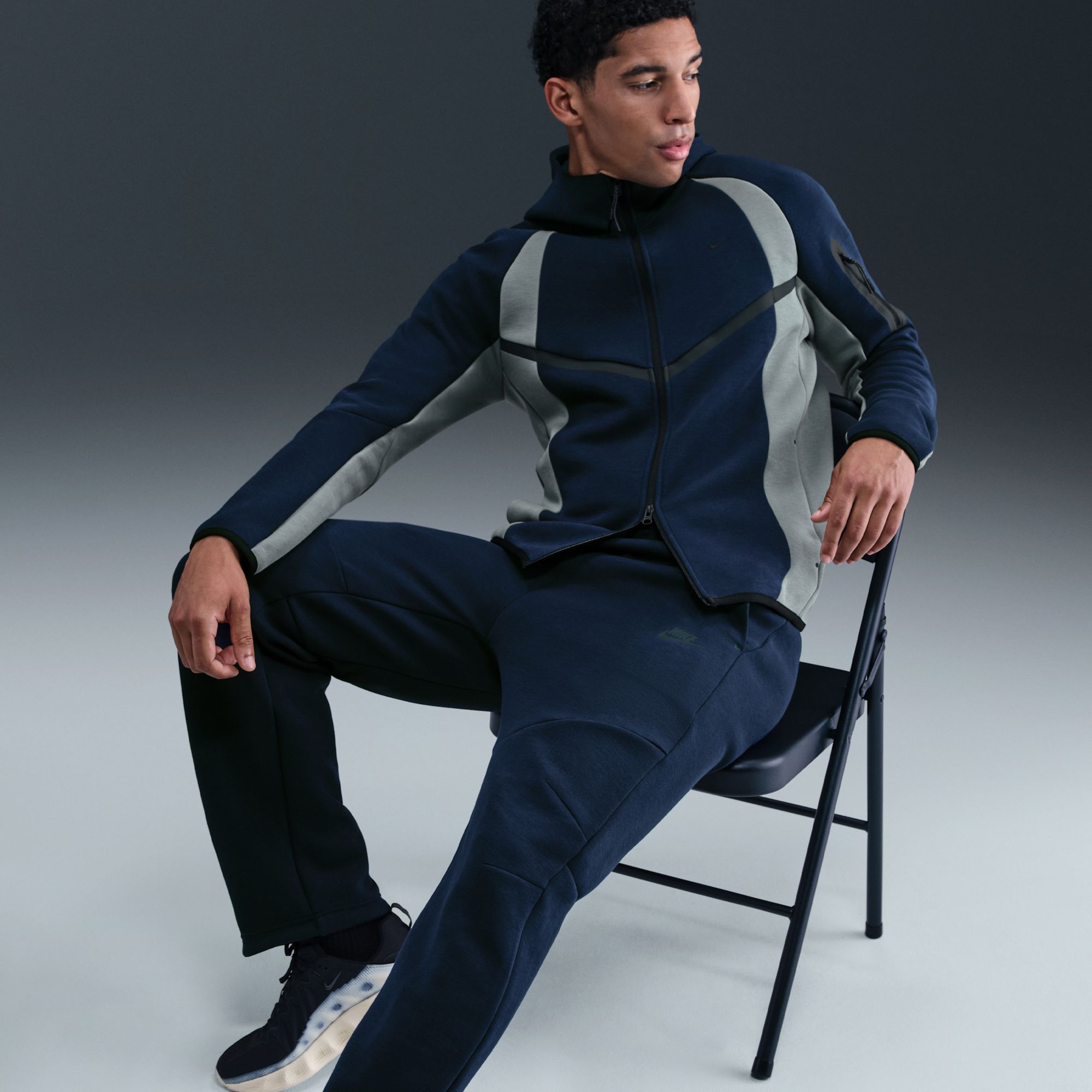Nike Men's Tech Fleece Open-Hem Pants product image