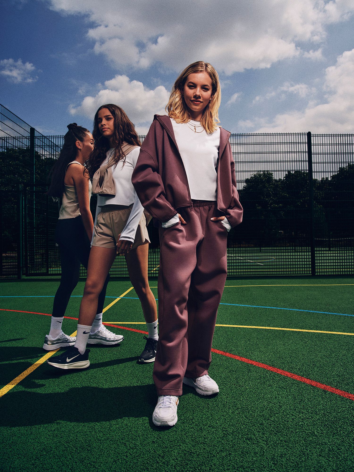 Nike Girls' MAVN High-Rise Therma-FIT Knit Pants product image