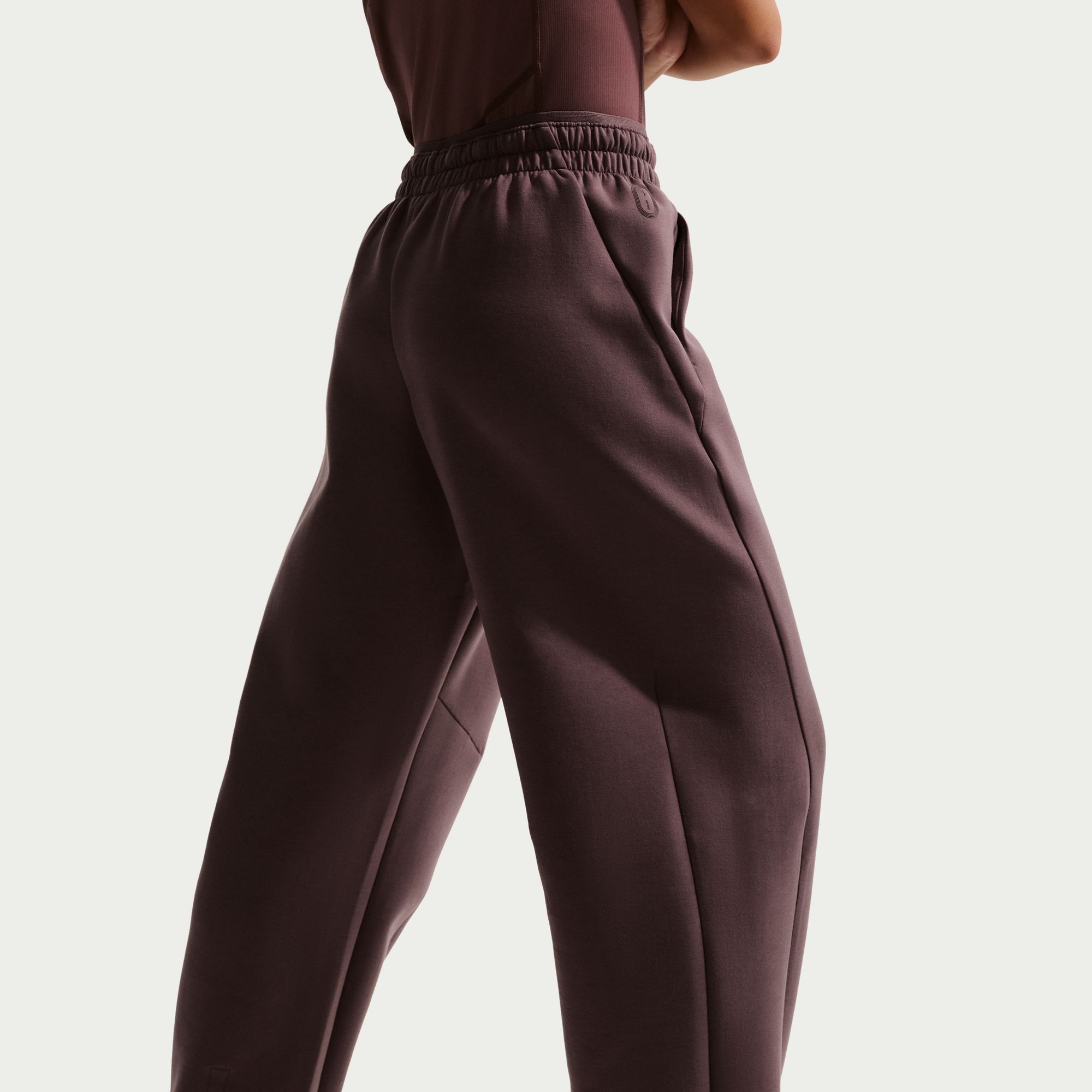 Nike Girls' MAVN High-Rise Therma-FIT Knit Pants product image