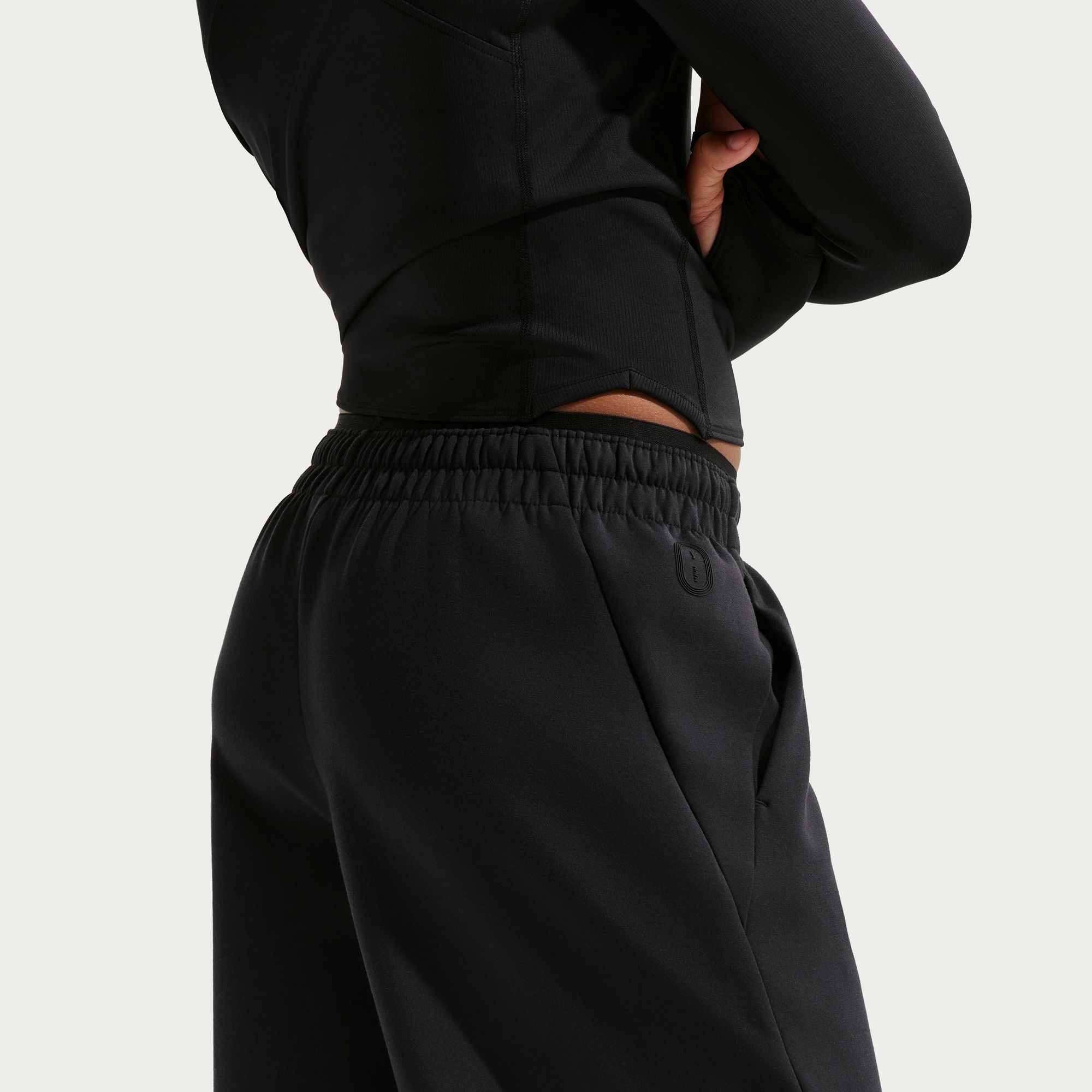 Nike Girls' MAVN High-Rise Therma-FIT Knit Pants product image