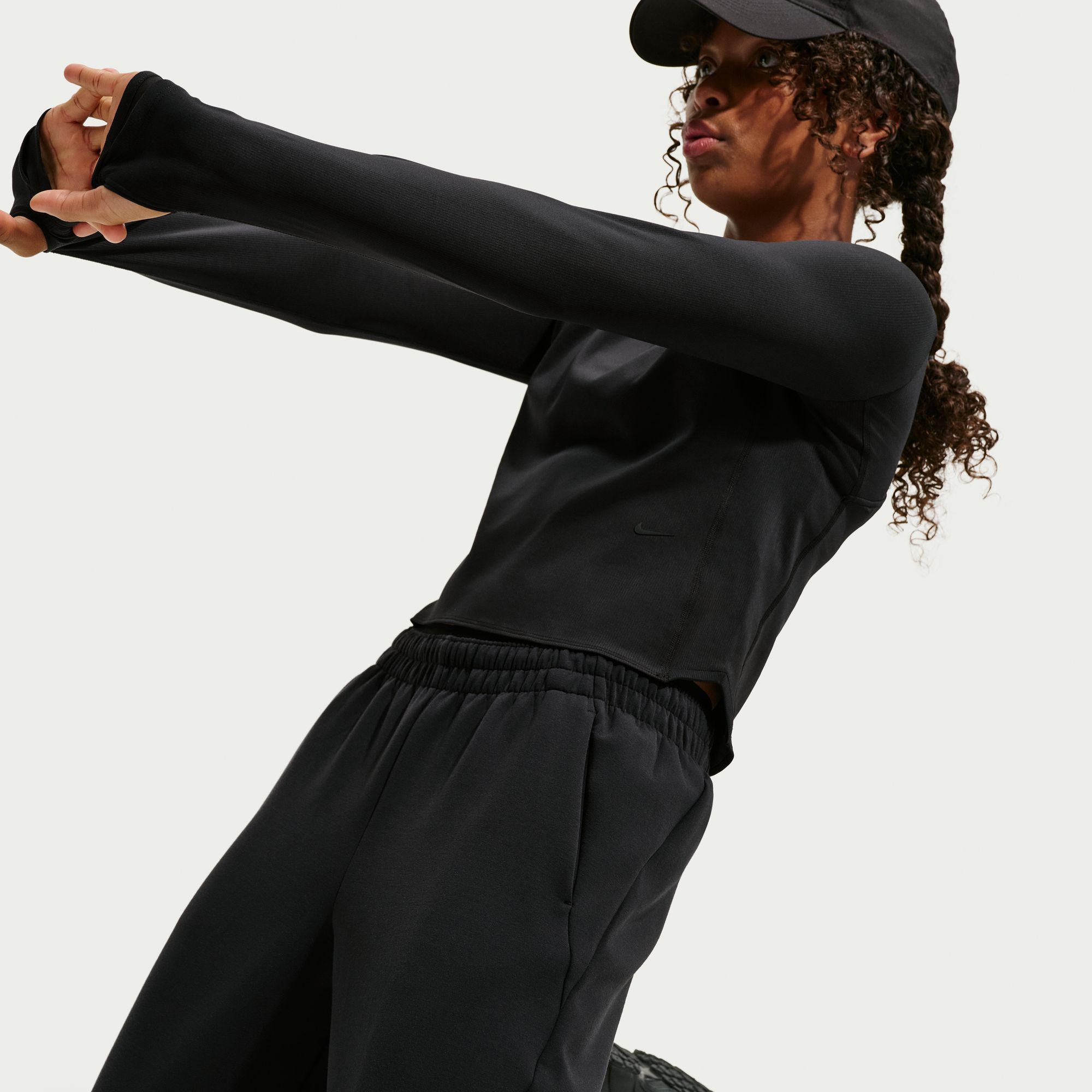 Nike Girls' MAVN High-Rise Therma-FIT Knit Pants product image
