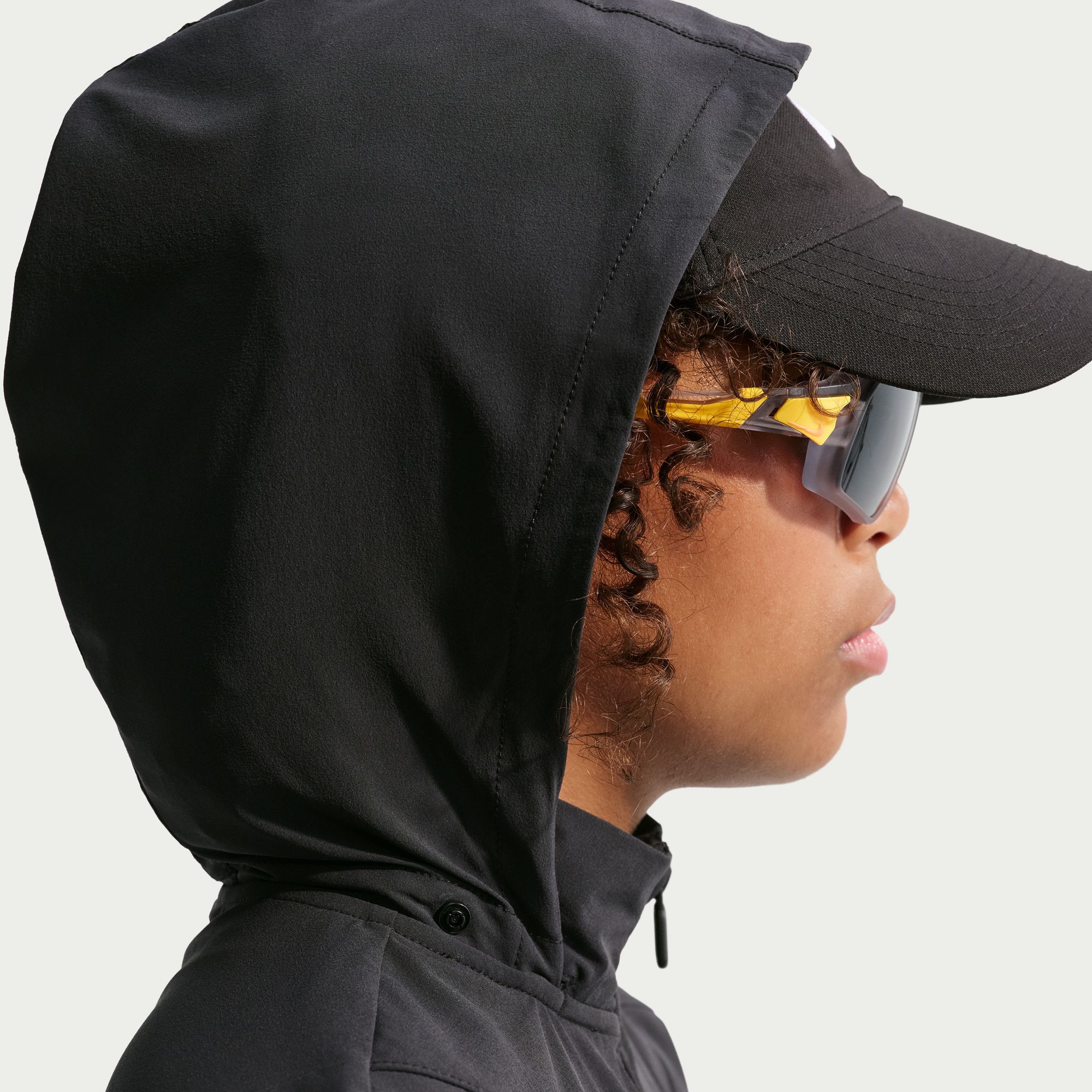 Nike Girls' MAVN Water-Repellent UV Woven Jacket product image