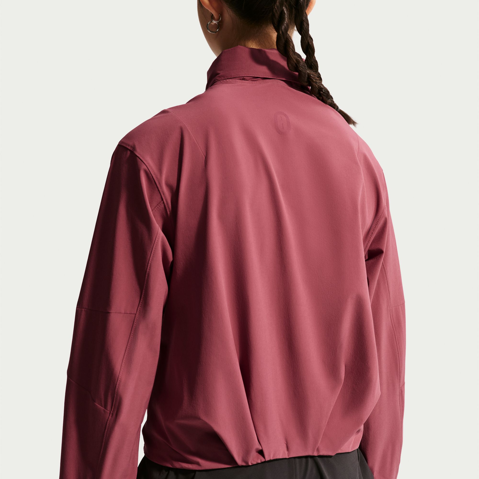 Nike Girls' MAVN Water-Repellent UV Woven Jacket product image