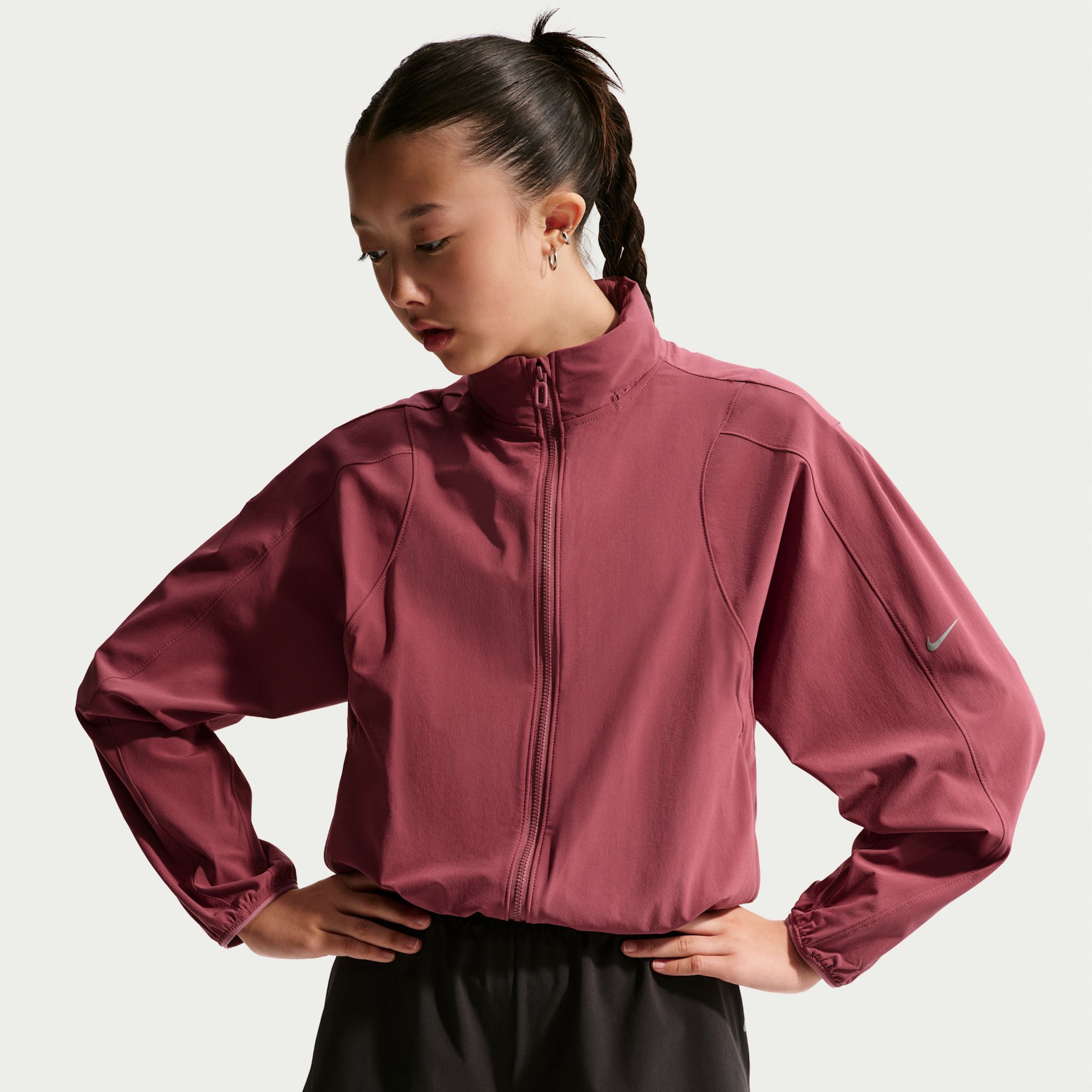 Nike Girls' MAVN Water-Repellent UV Woven Jacket product image