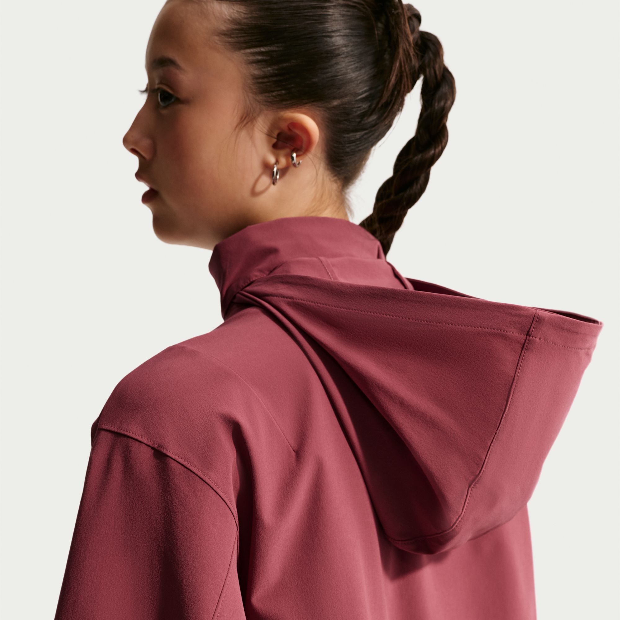 Nike Girls' MAVN Water-Repellent UV Woven Jacket product image