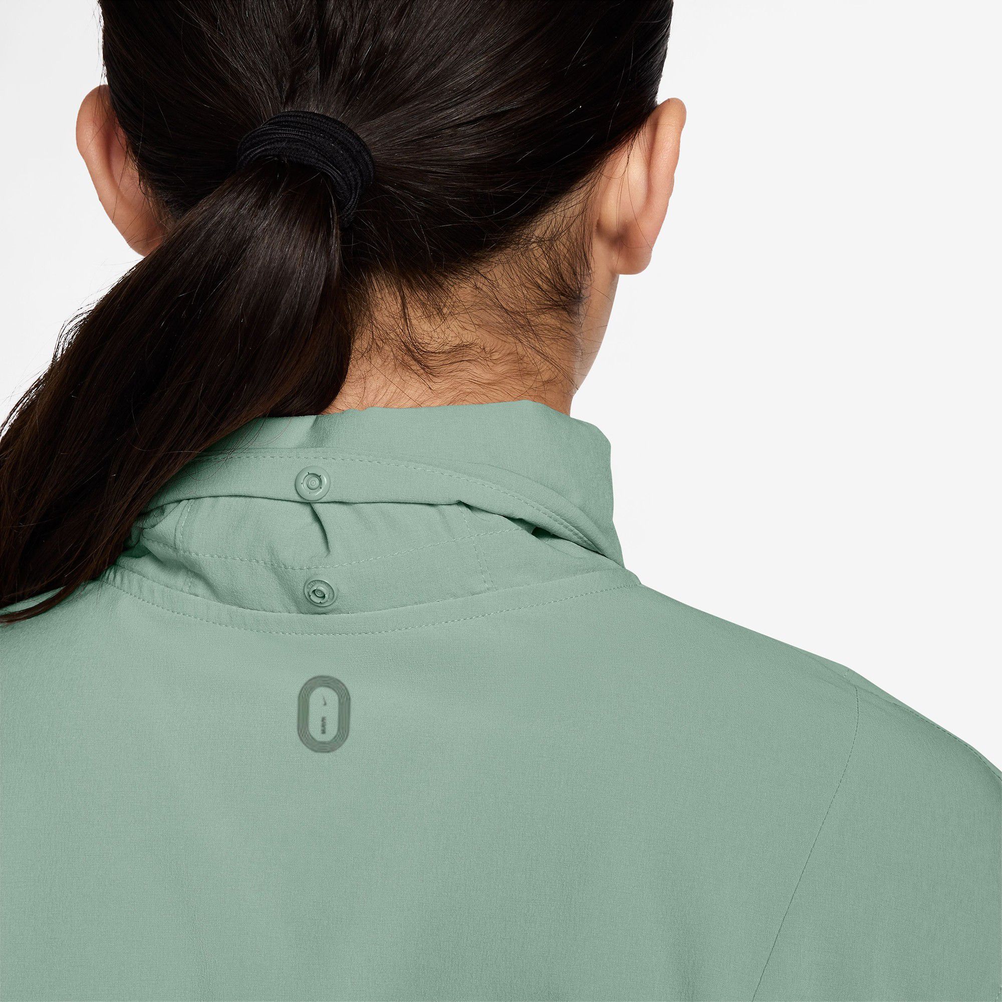 Nike Girls' MAVN Water-Repellent UV Woven Jacket product image