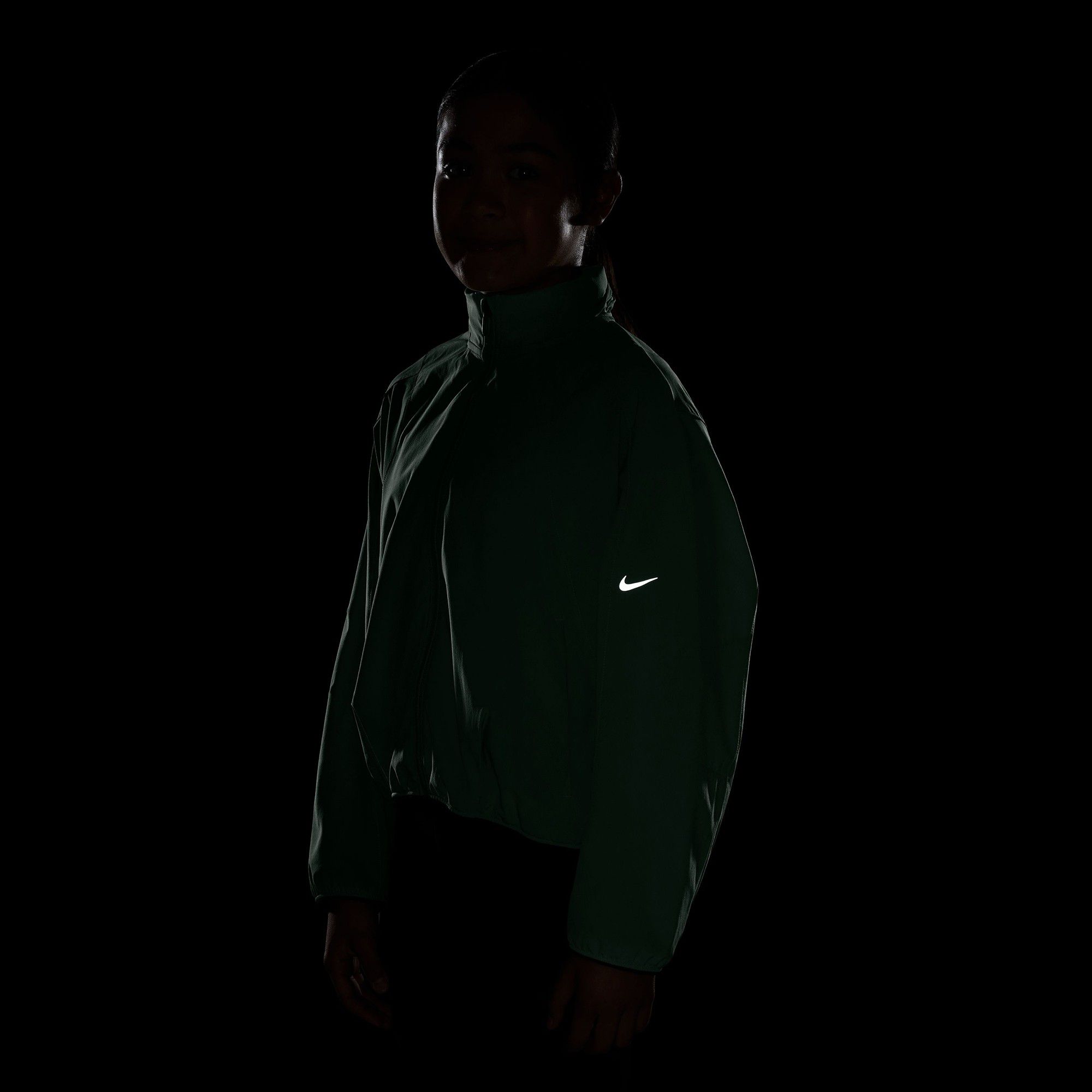Nike Girls' MAVN Water-Repellent UV Woven Jacket product image